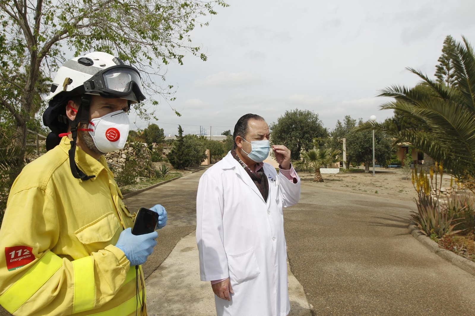 Fotogalería actuación INFOCA y UME por el coronavirus en Almería. Covid-19