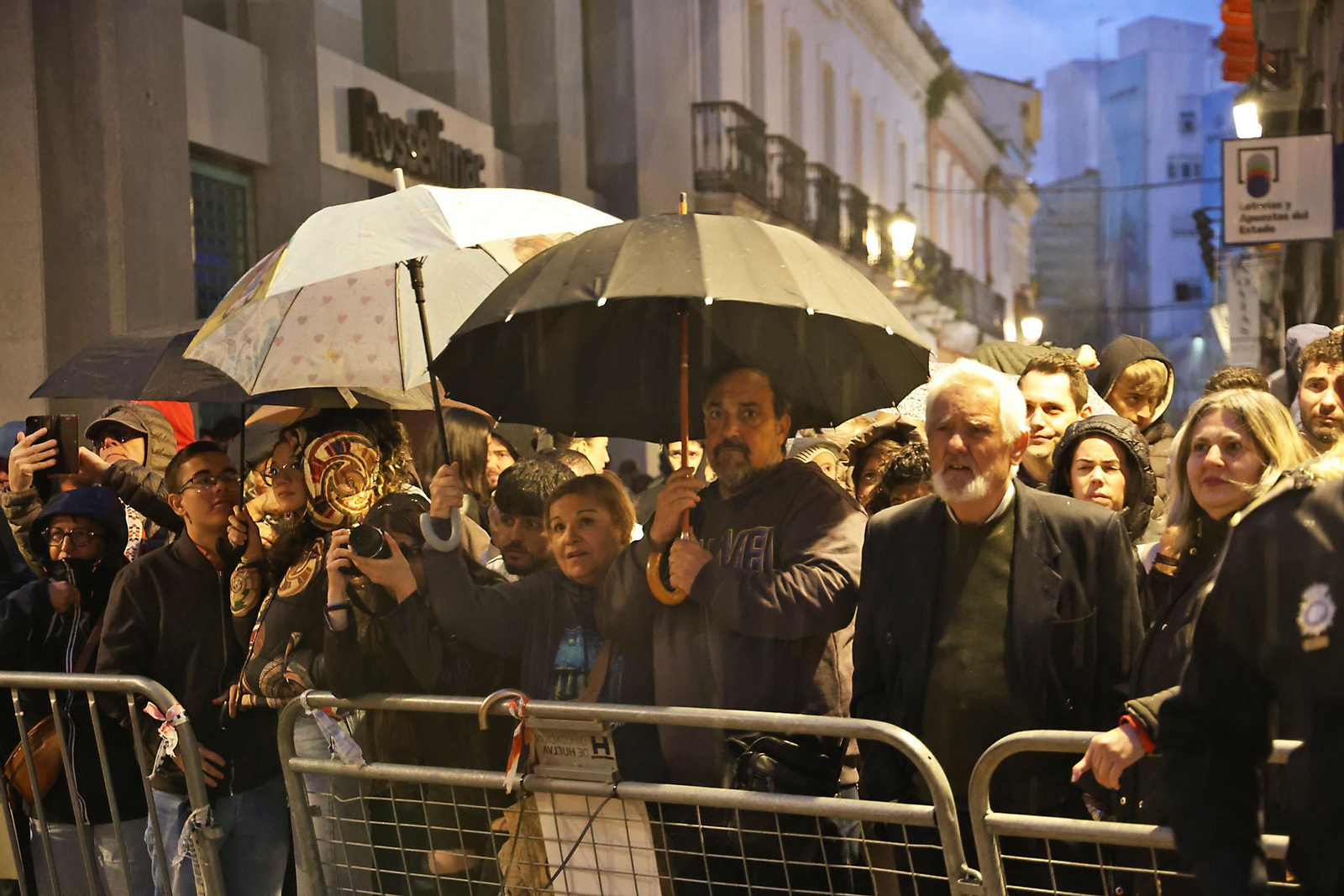 Martes Santo en Huelva: Imágenes de la Hermandad de La Lanzada