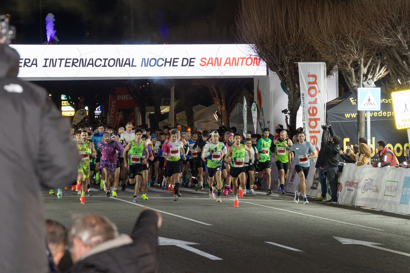 Encuéntrate en la salida de la Carrera de San Antón 2026 (1), en imágenes