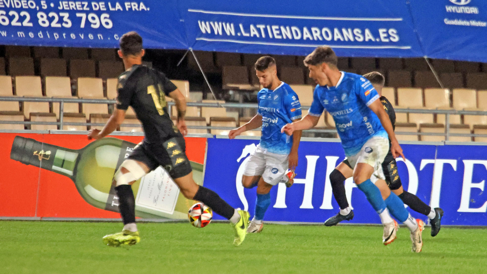 Xerez DFC - Ceuta B en el Municipal de Chapín en Jerez