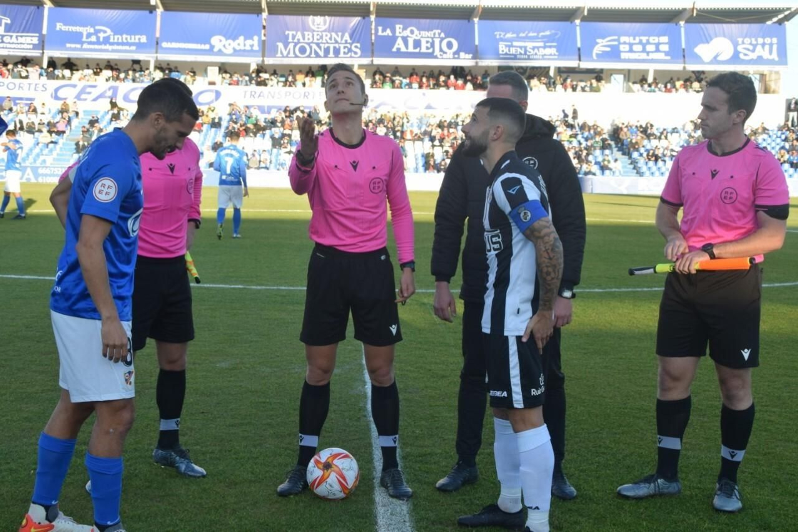 Las fotos del empate entre Linares Deportivo y Real Balompédica