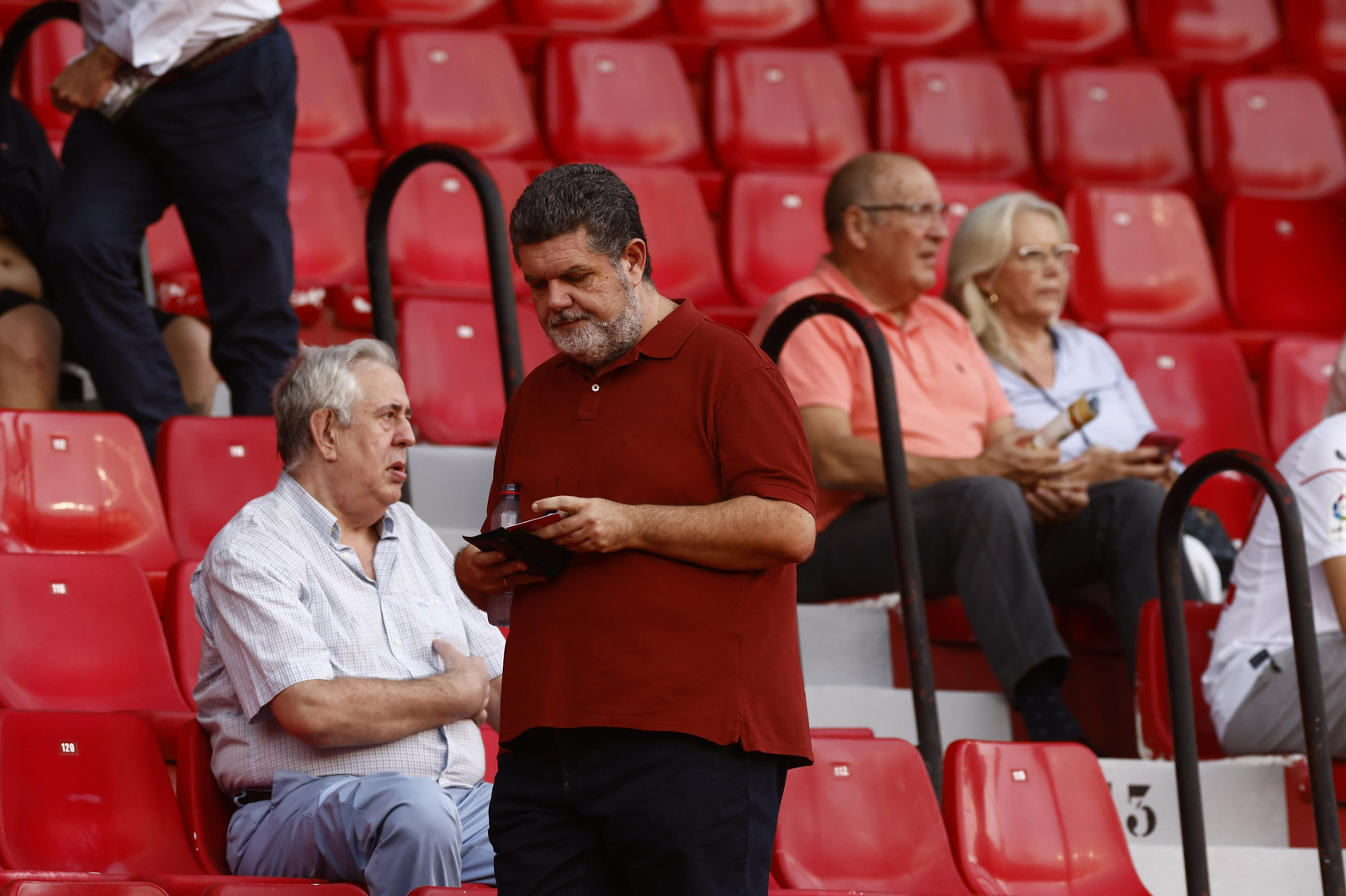 Búscate en las fotos del Sevilla-Valencia