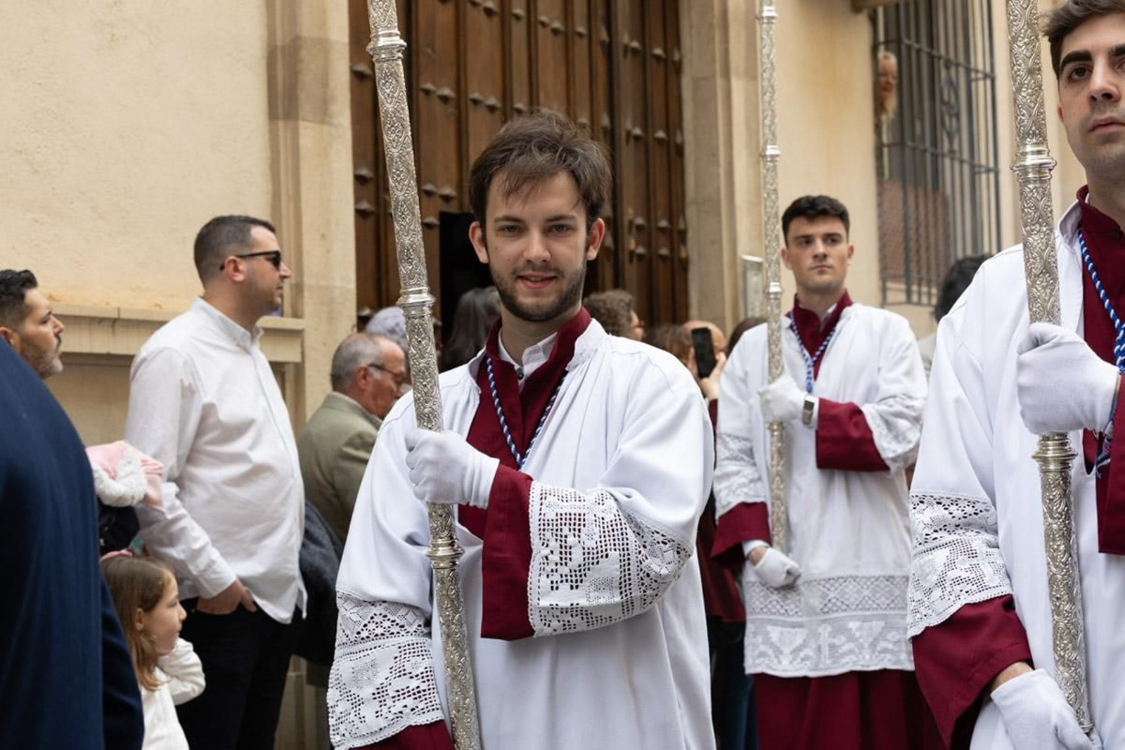 Los jiennenses se echan a la calle para presenciar la primera de las procesiones de la jornada: la Borriquilla (II)