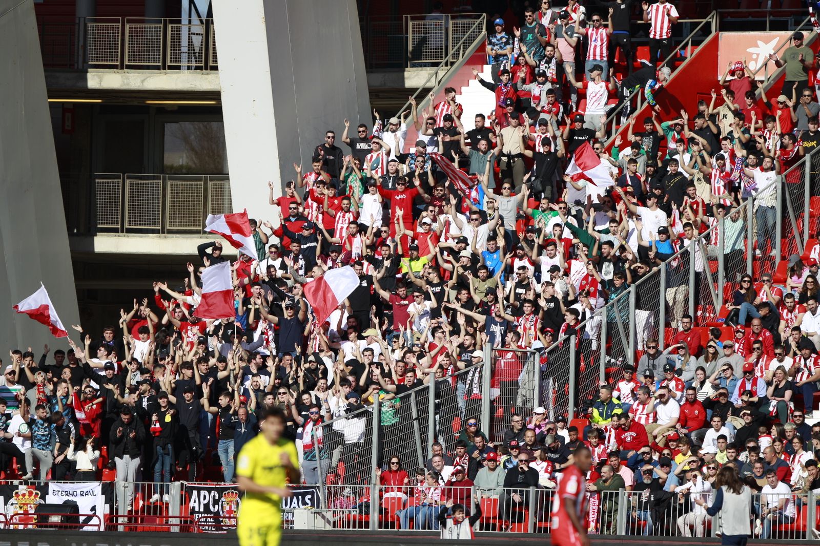 Imágenes de la derrota de la U.D. Almería ante el Villarreal por 0 a 2