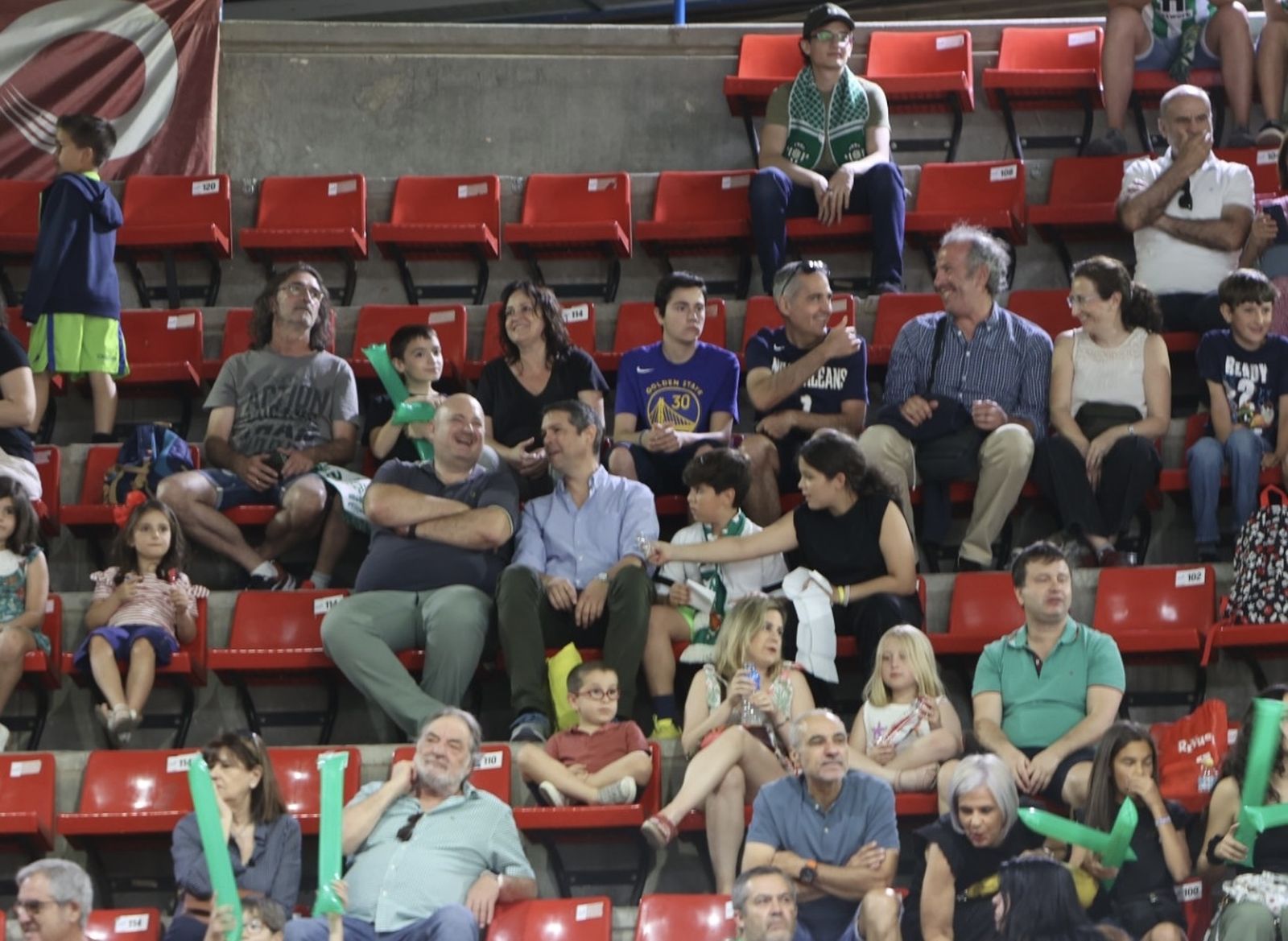 Búscate en el o Betis Granada de baloncesto