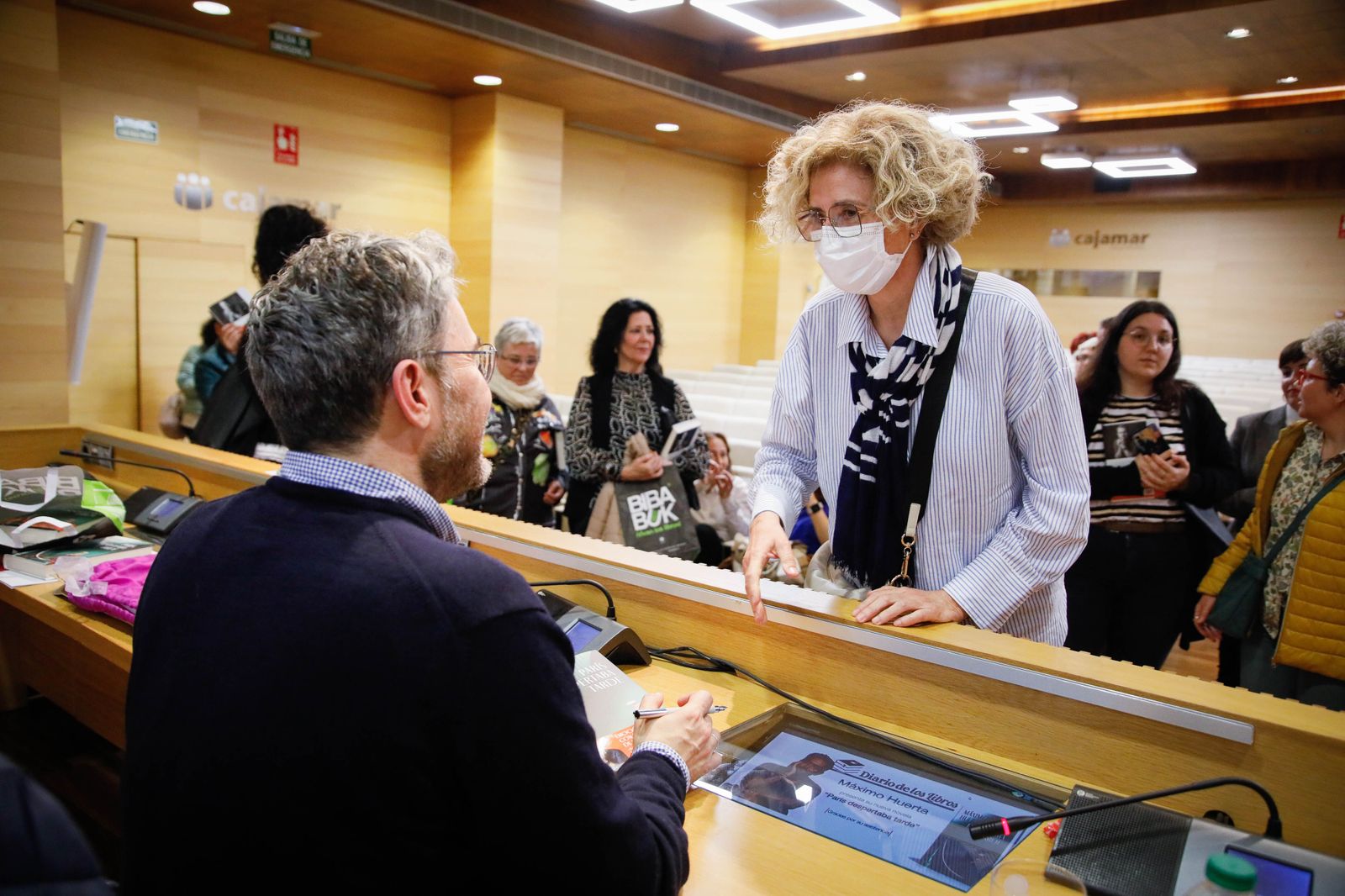 ¿Has estado en la presentación del libro de Máximo Huerta? Entra en la galería y buscate