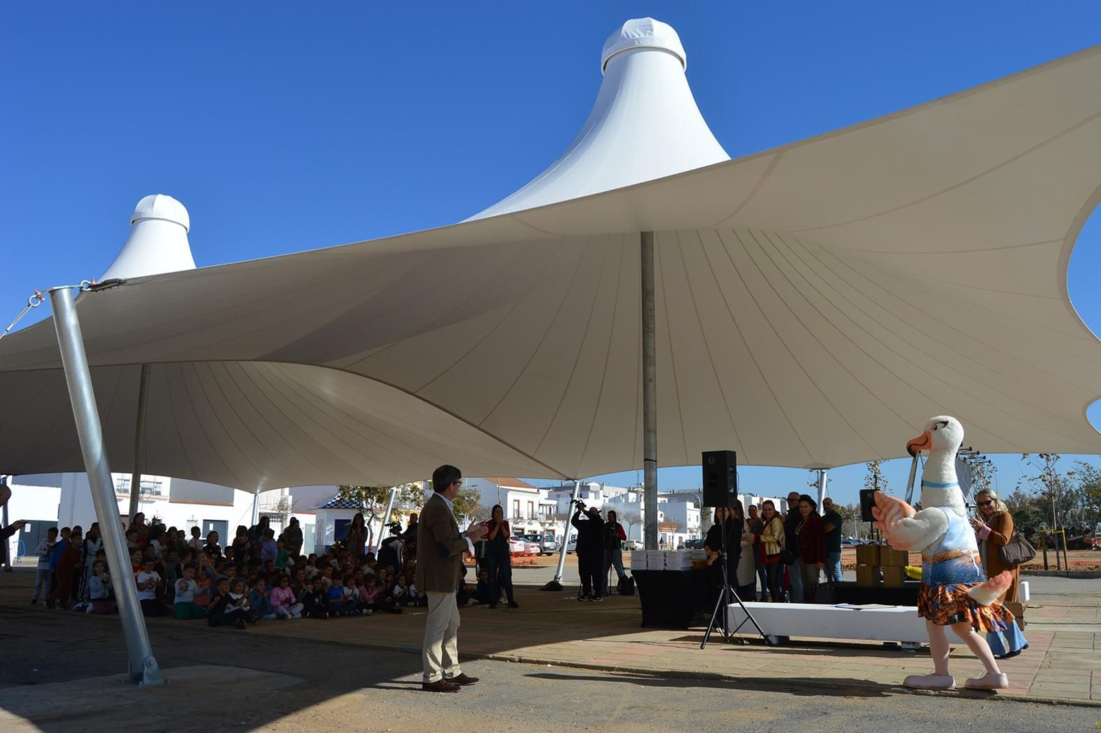 Carpas en San Juan del Puerto.