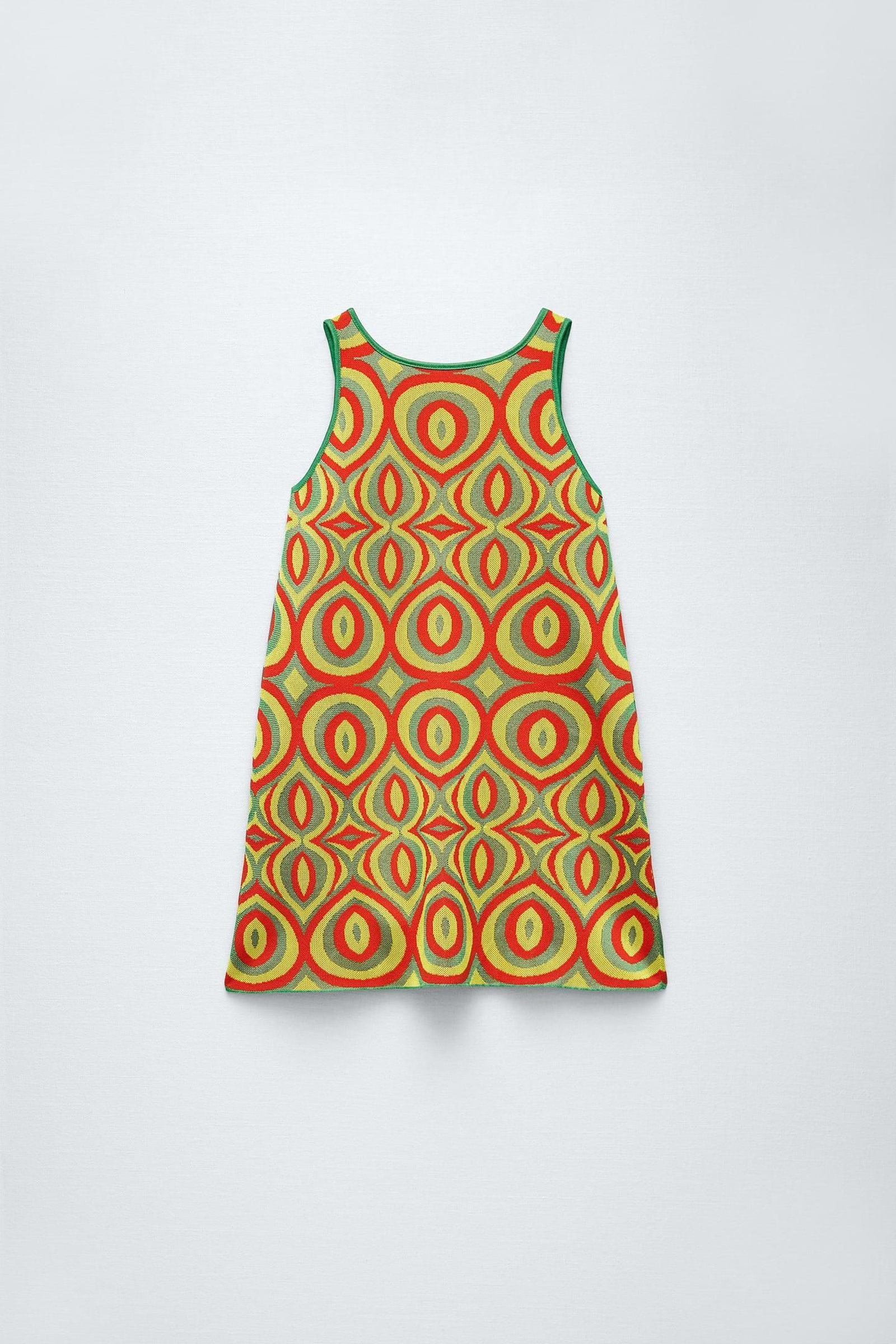 El vestido de Zara con estampado psicodélico.