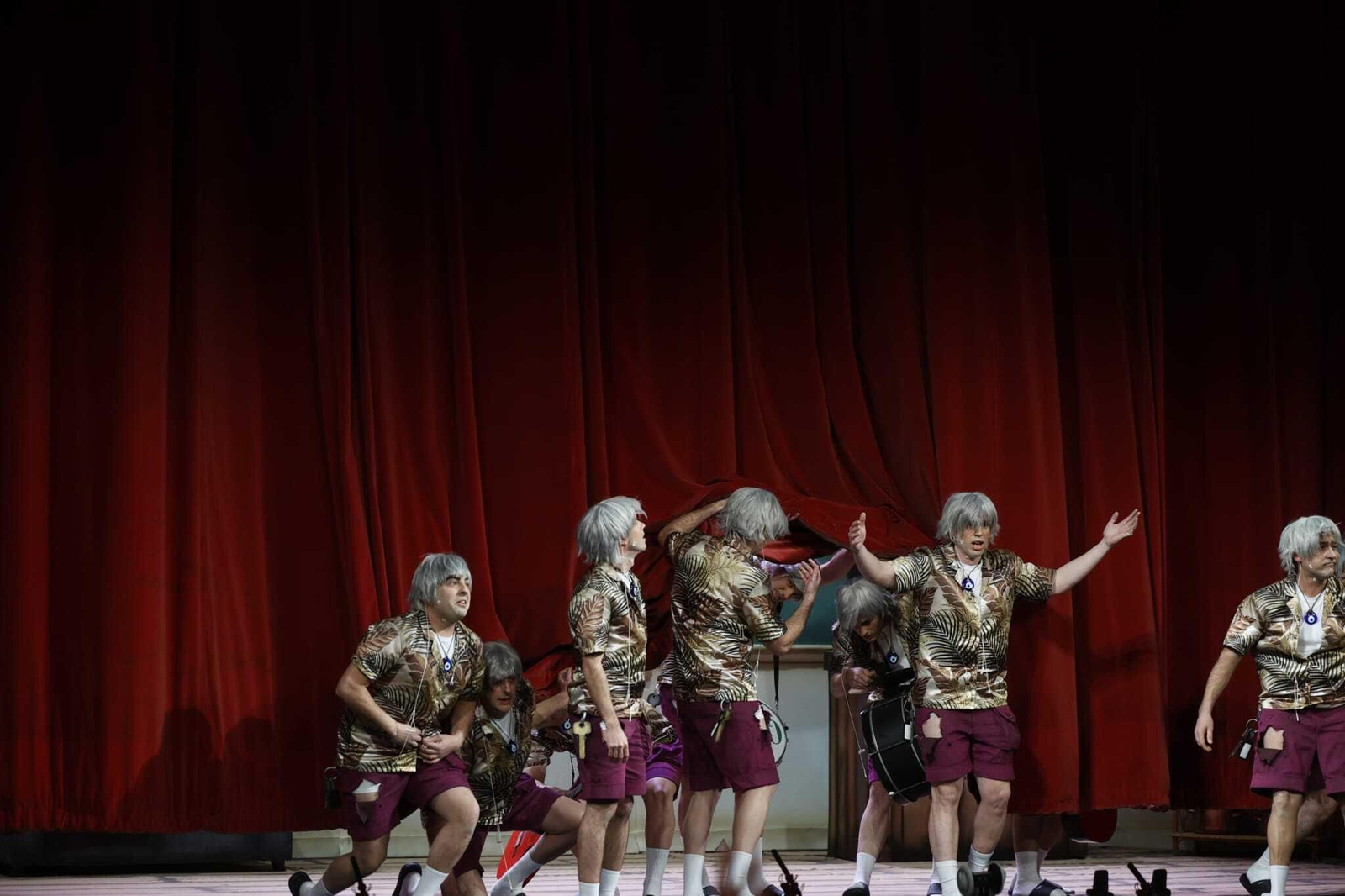 Chirigota 'To me pasa a mí, los desgraciaítos'.