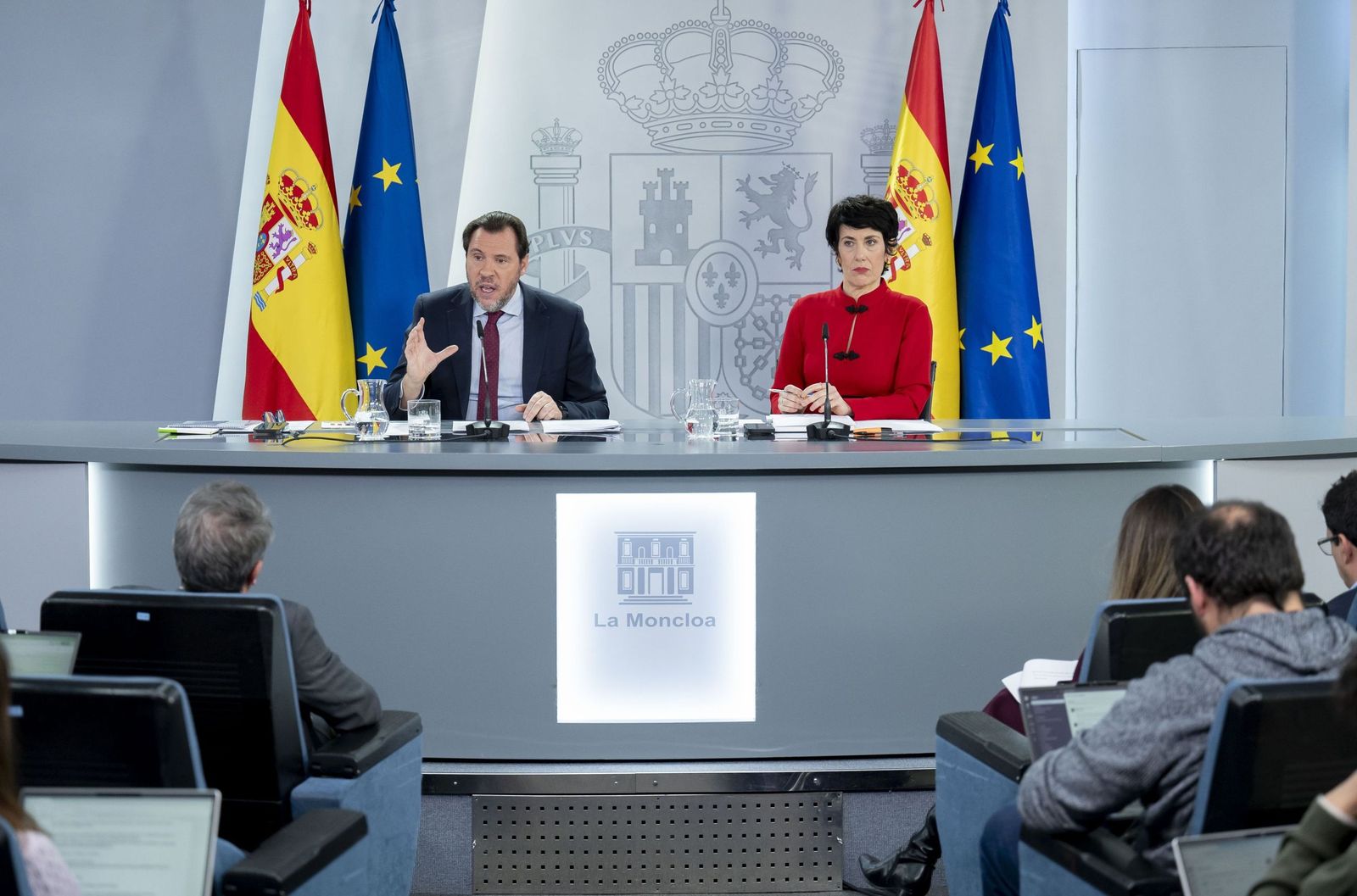 Óscar Puente y Elma Saiz.