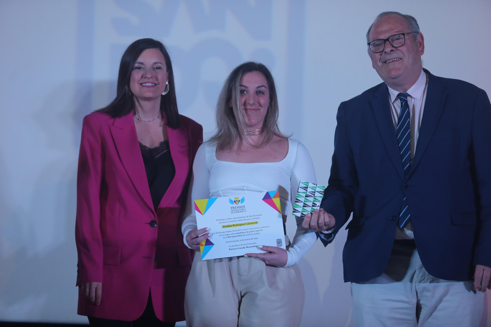 Las imágenes del acto de entrega de premios a los mejores expedientes académicos en San Fernando