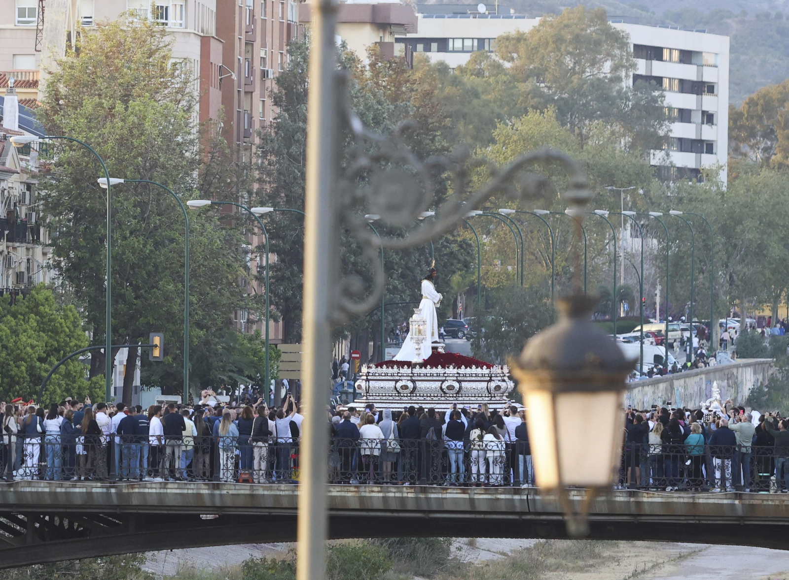 Cautivos en el Lunes Santo de Málaga, en fotos