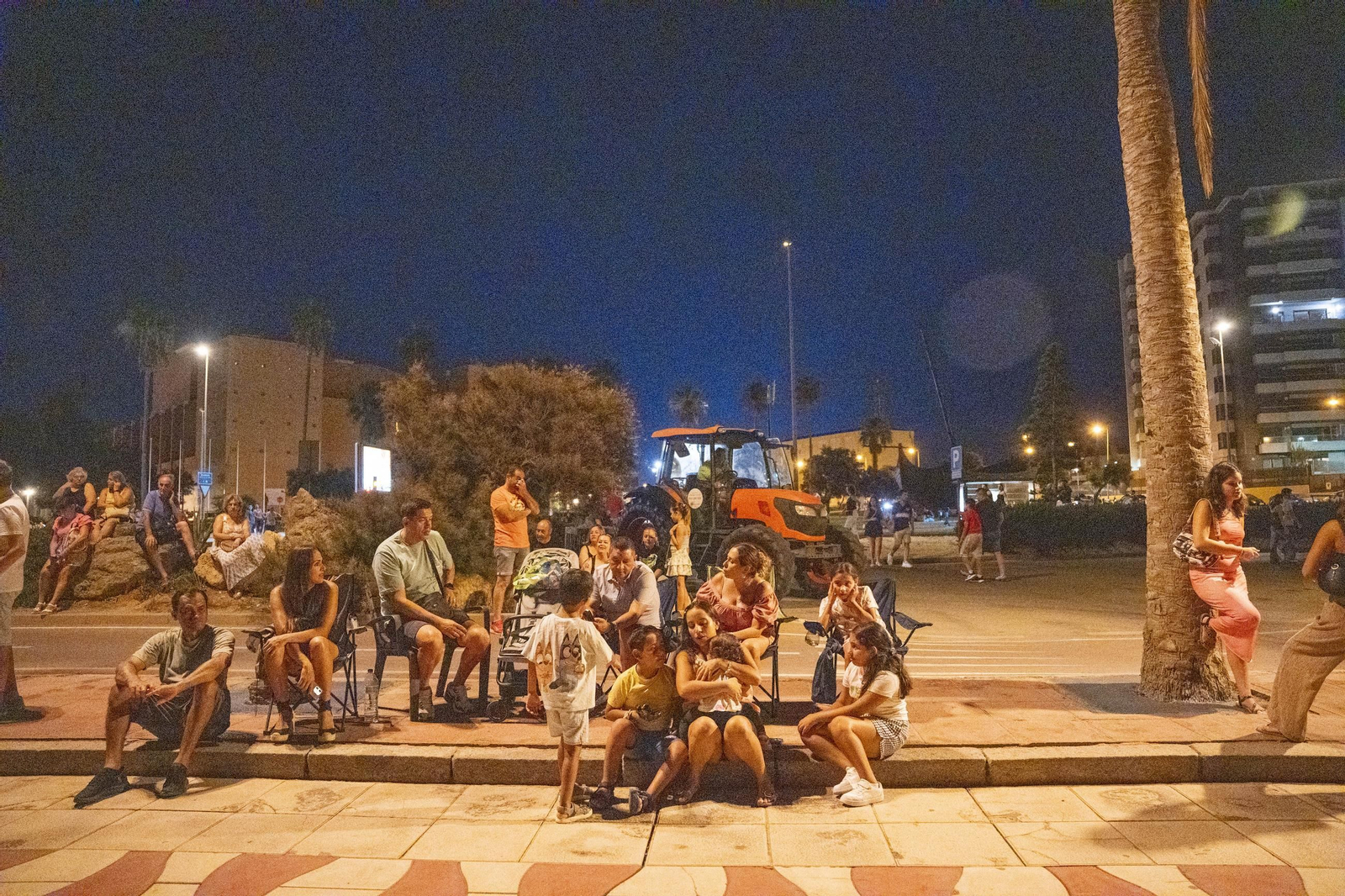 Las mejores imágenes del espectáculo piromusical que da cierre a la feria de Almería