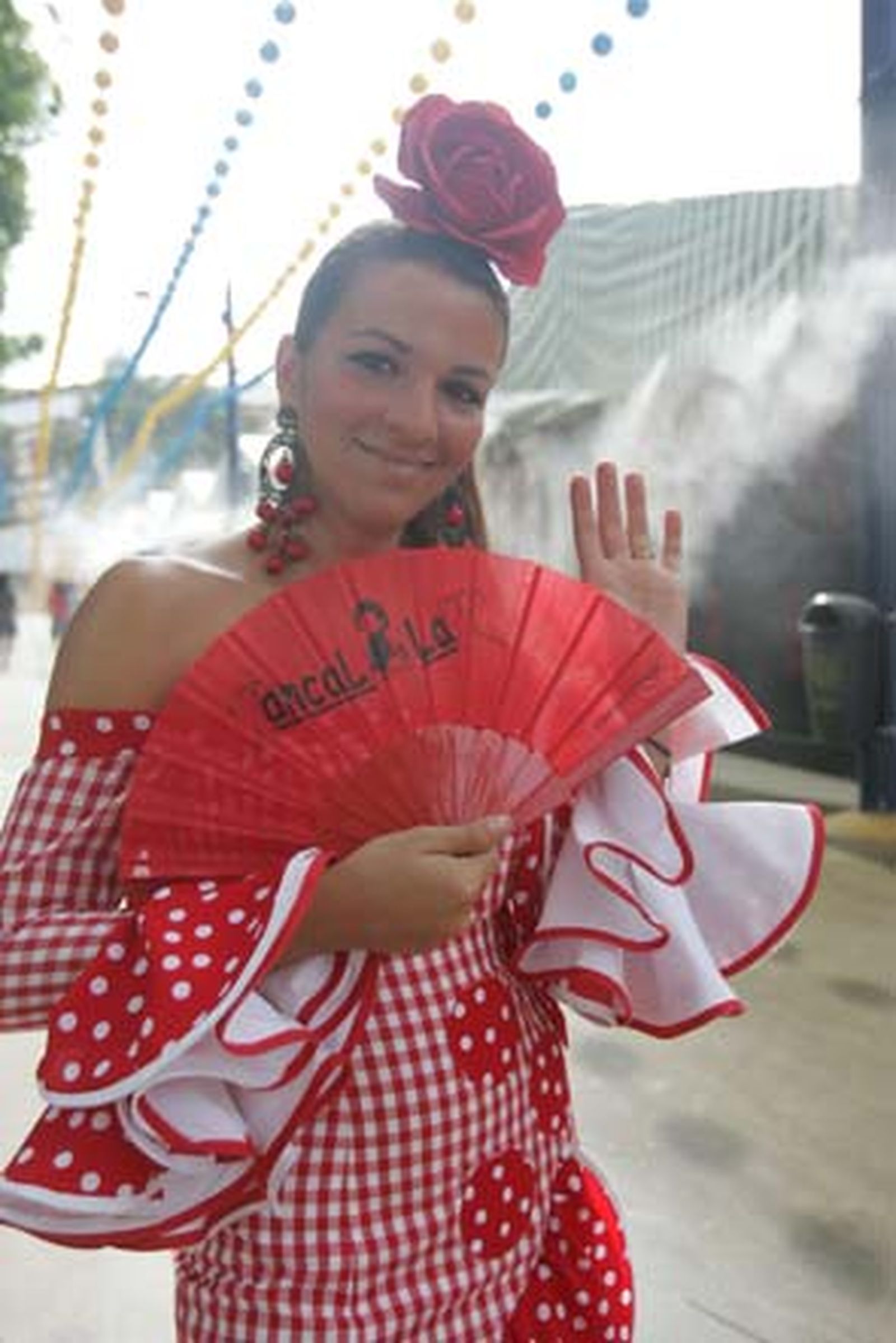 Los campogibraltareños acudieron el domingo a apurar las últimas horas de las fiestas mayores de la ciudad.

Foto: Jose Maria Quiñones