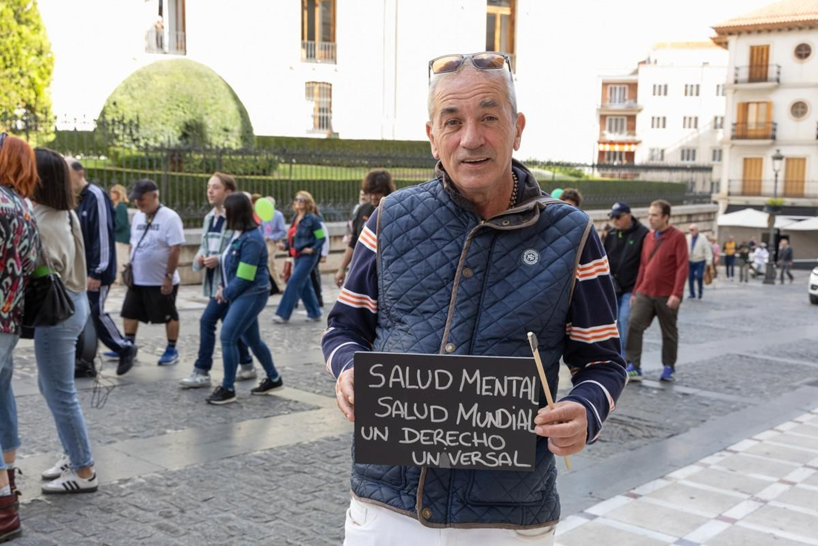 Marcha organizada con motivo del Día Mundial de la Salud Mental, en imágenes