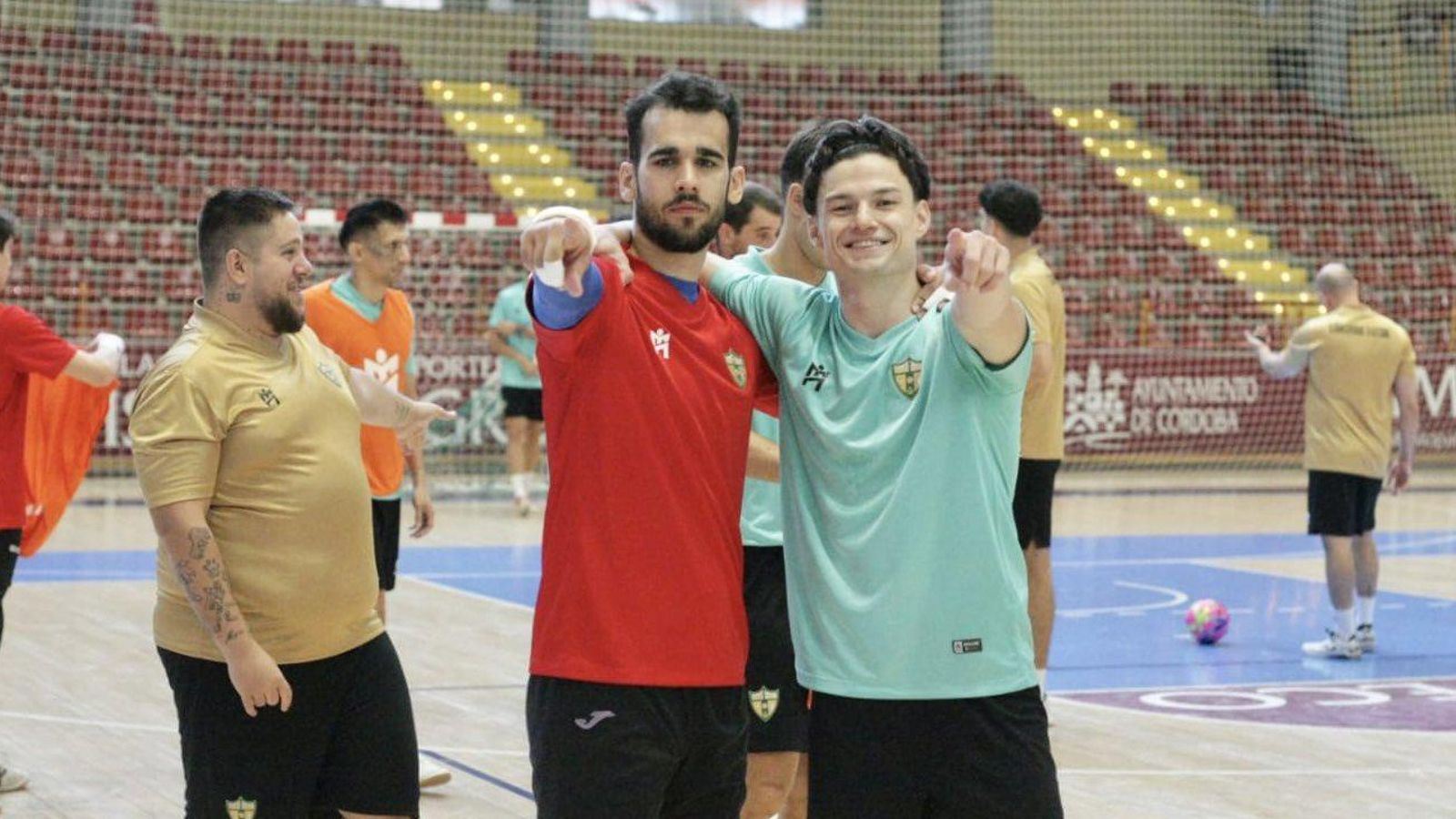 Víctor Areales y Murilo Duarte, en un entrenamiento del Córdoba Futsal.
