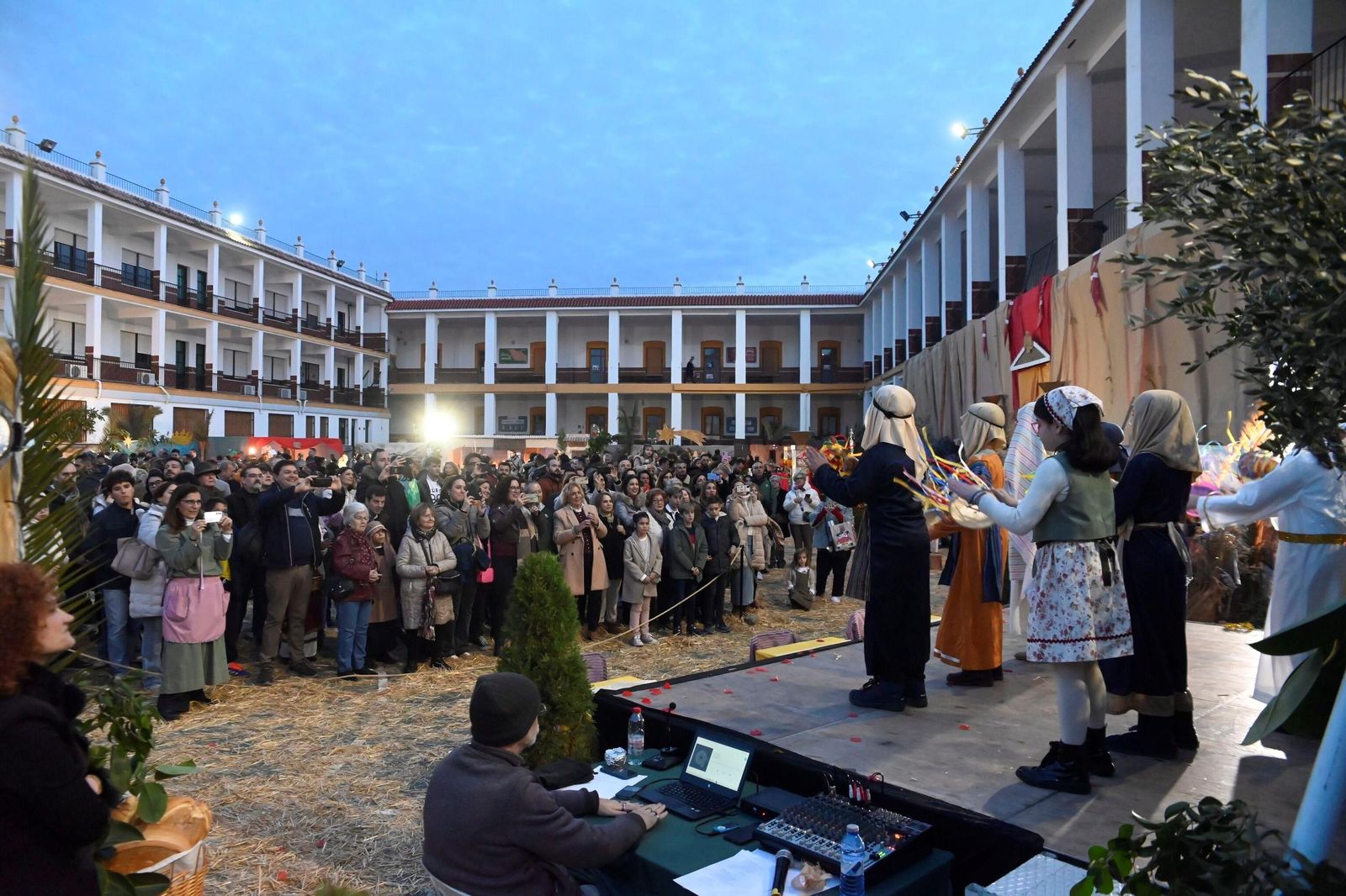 Las mejores imágenes del belén viviente de Salesianos de Córdoba