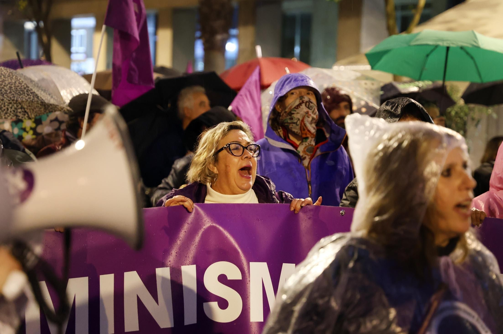 Imágenes de la manifestación del 8M en Huelva
