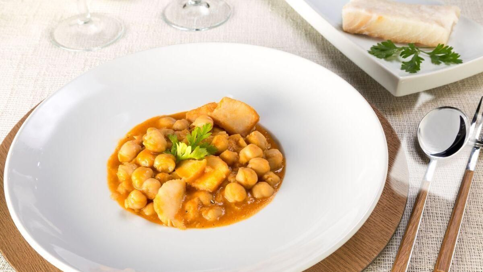 Garbanzos con bacalao, una receta de toda la vida para los días de Cuaresma