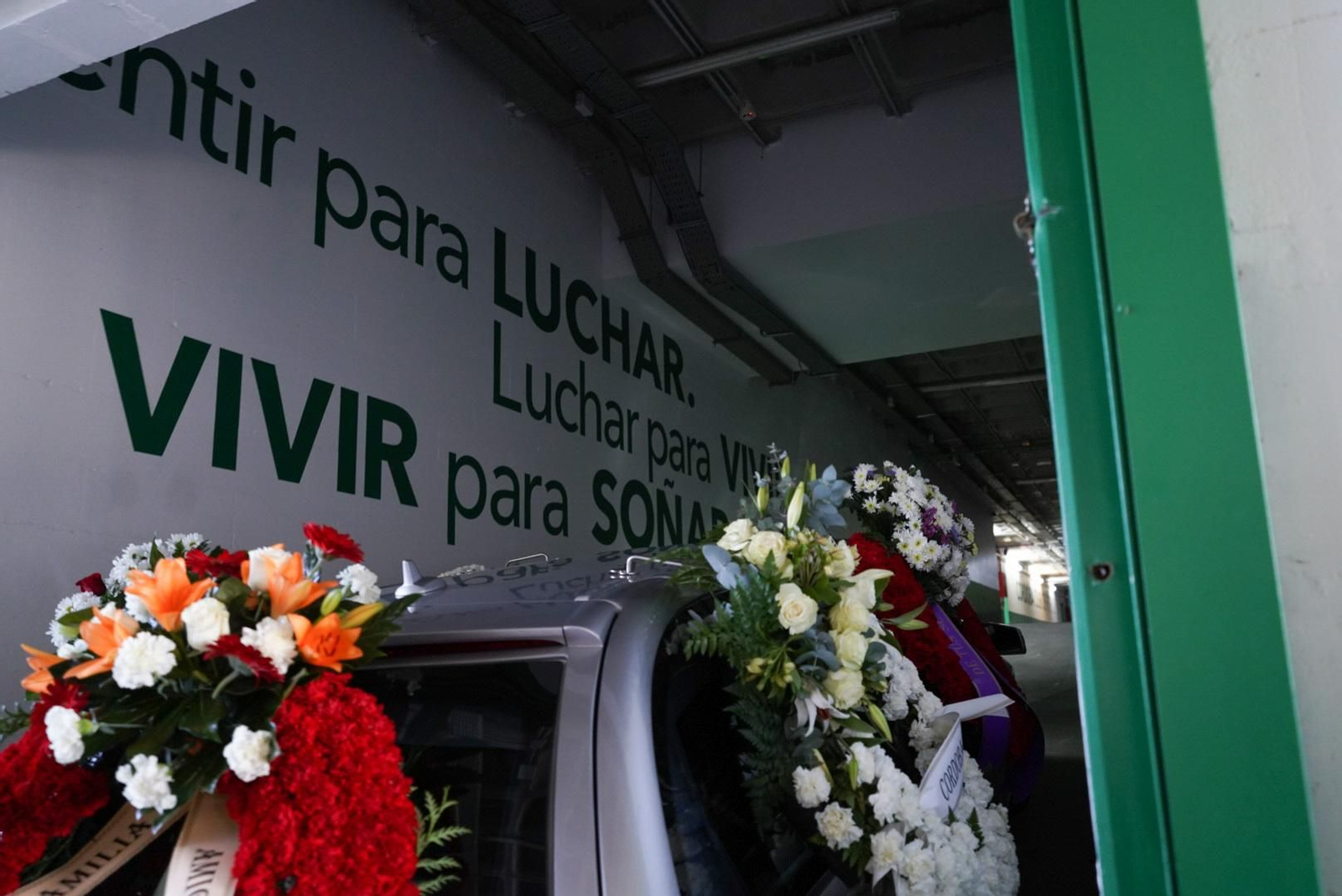 El último adiós a José Luis Navarro en El Arcángel