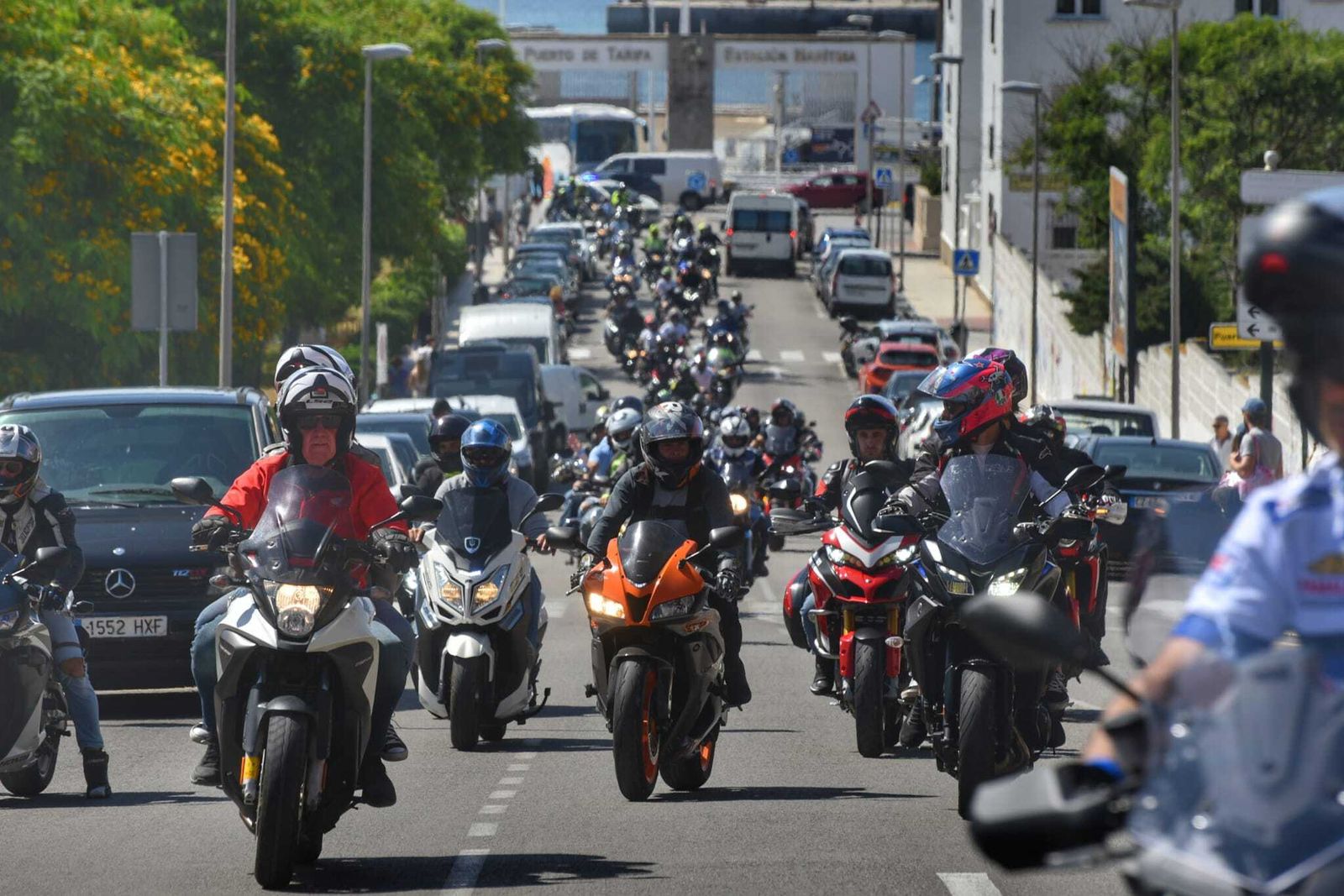 Nueva edición de la fiesta de Facinas Jaro´s y Lebana a su paso por Tarifa.