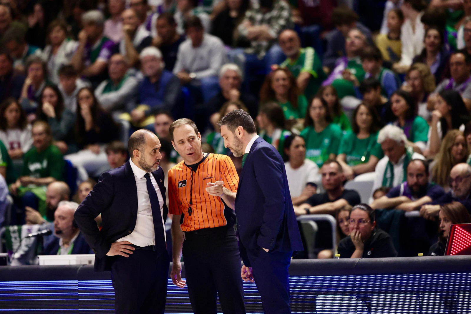 El Unicaja - Real Madrid, en fotos