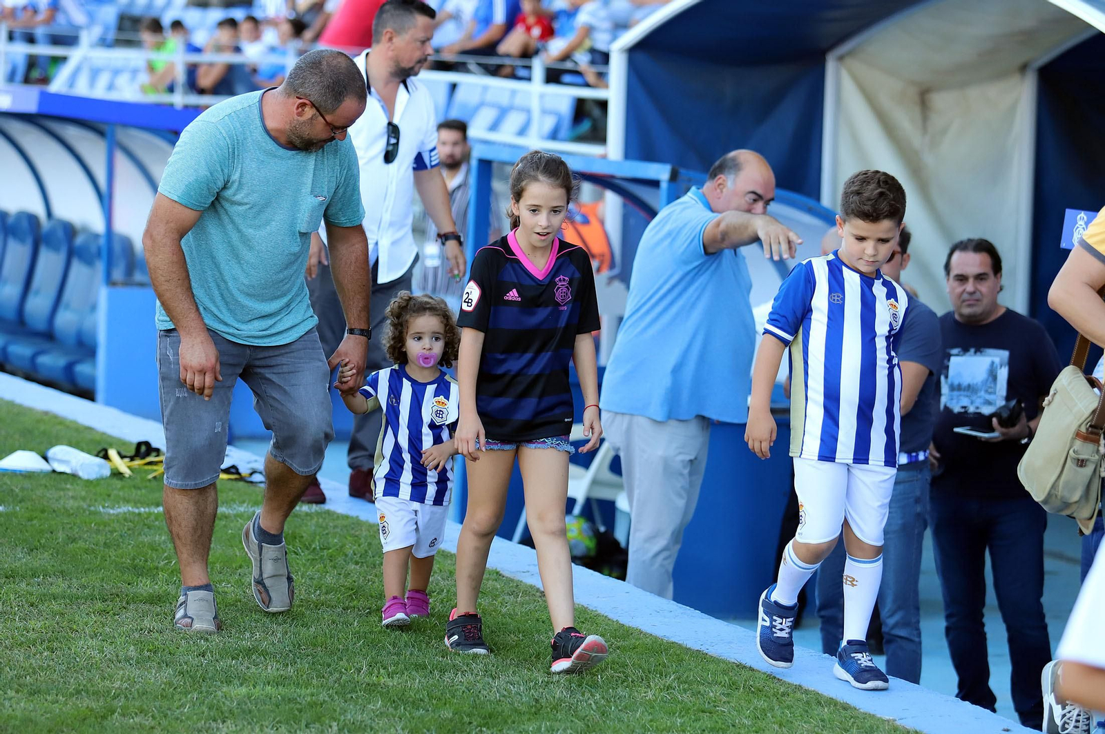 Imágenes del mejor ambiente en el Estadio Nuevo Colombino