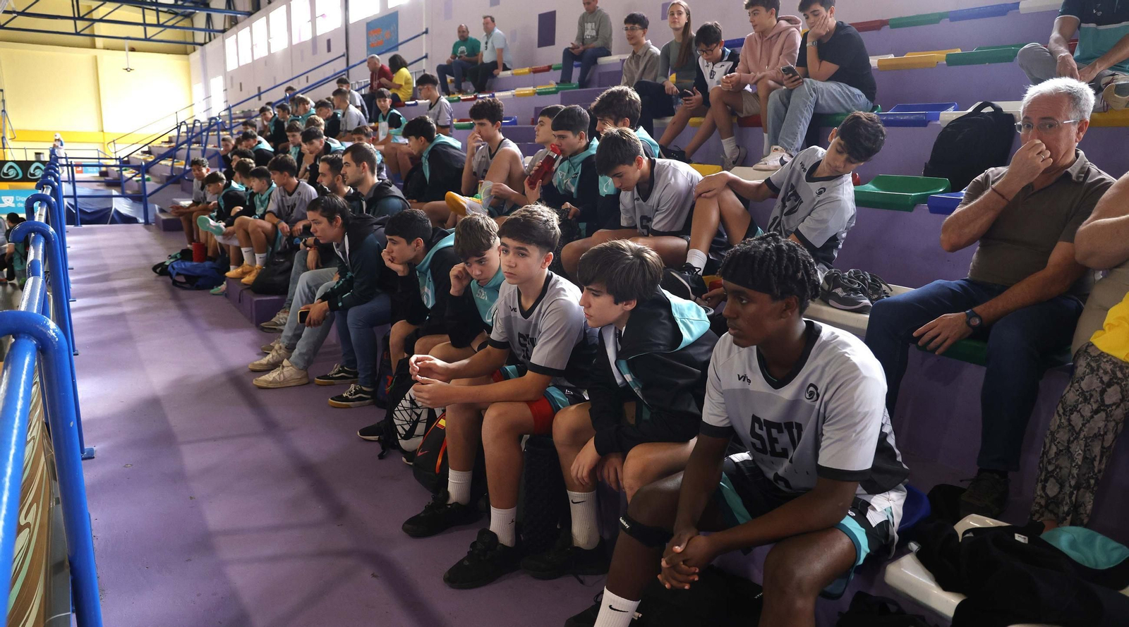 Las fotos de la segunda jornada del Campeonato de Andalucía infantil masculino de baloncesto, en La Línea