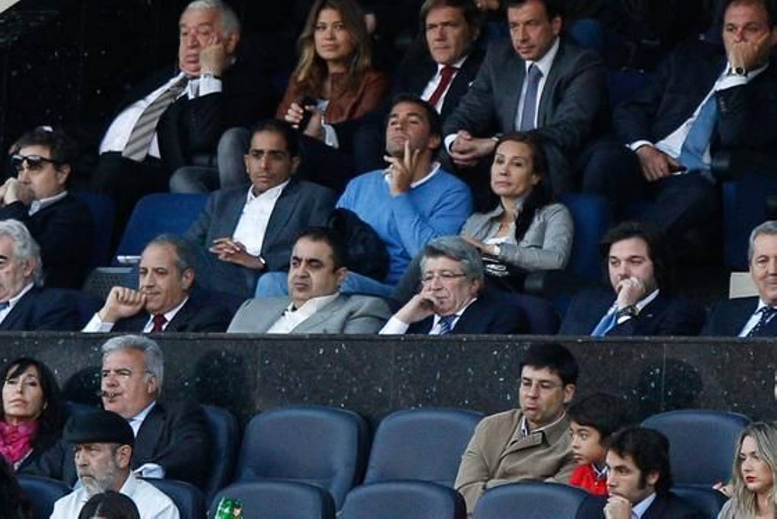 El Málaga golea al Atlético en el Calderón (0-3). / LOF