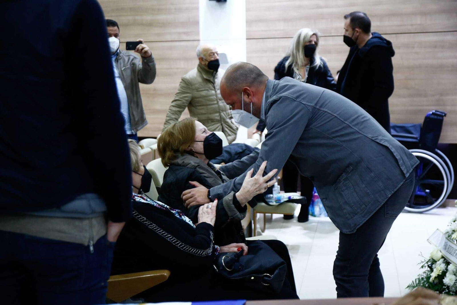 El malaguismo despide en La Rosaleda a Antonio Benítez