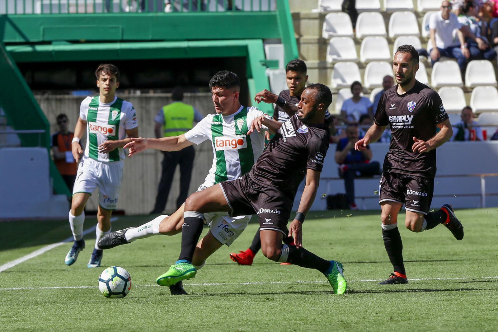 Las imágenes del Córdoba-Huesca