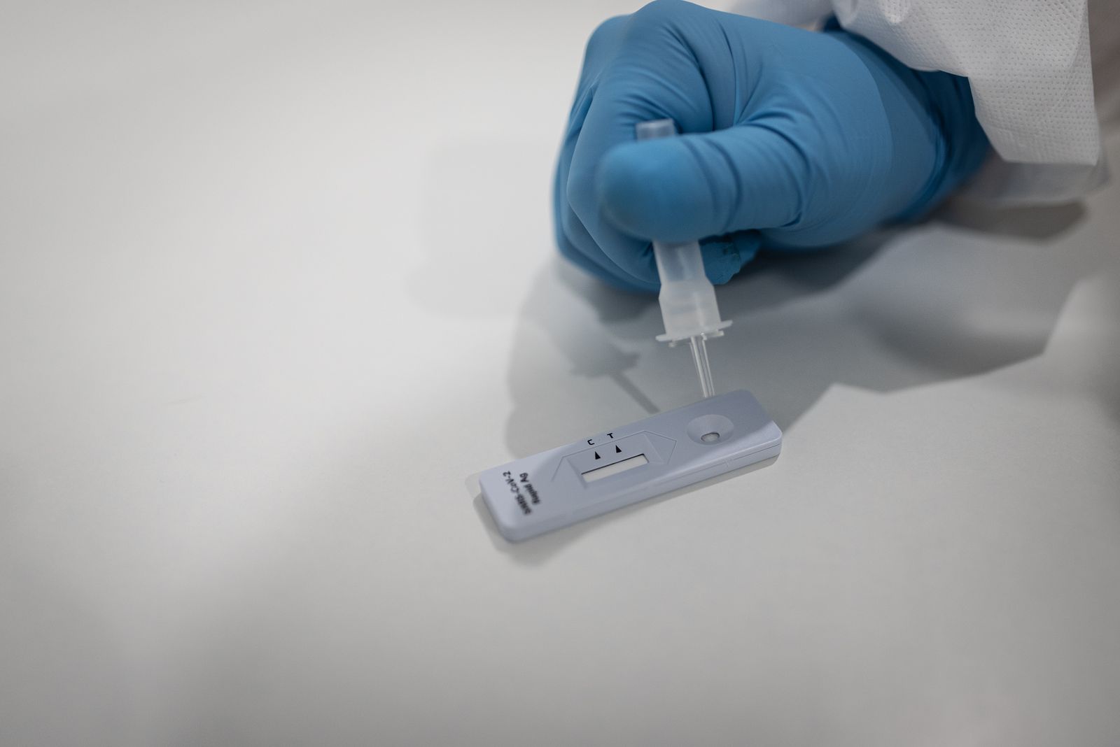 Según la ministra de Sanidad los precios de estos tests serán asequibles para toda la población