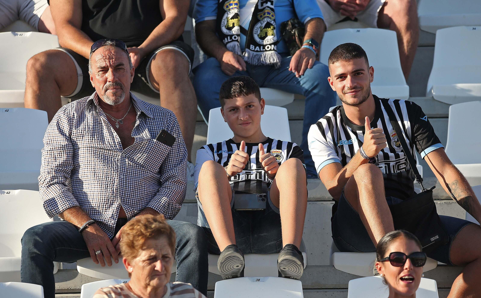 Búscate en el Balona - Águilas celebrado en el Ciudad de La Línea