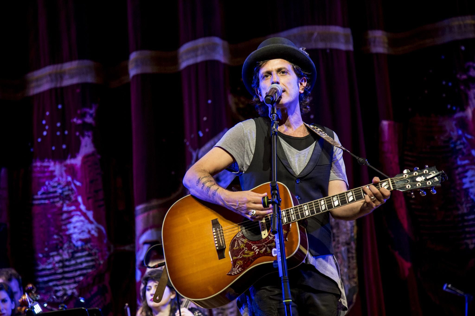 El cantante argentino Coti, durante una de sus actuaciones.