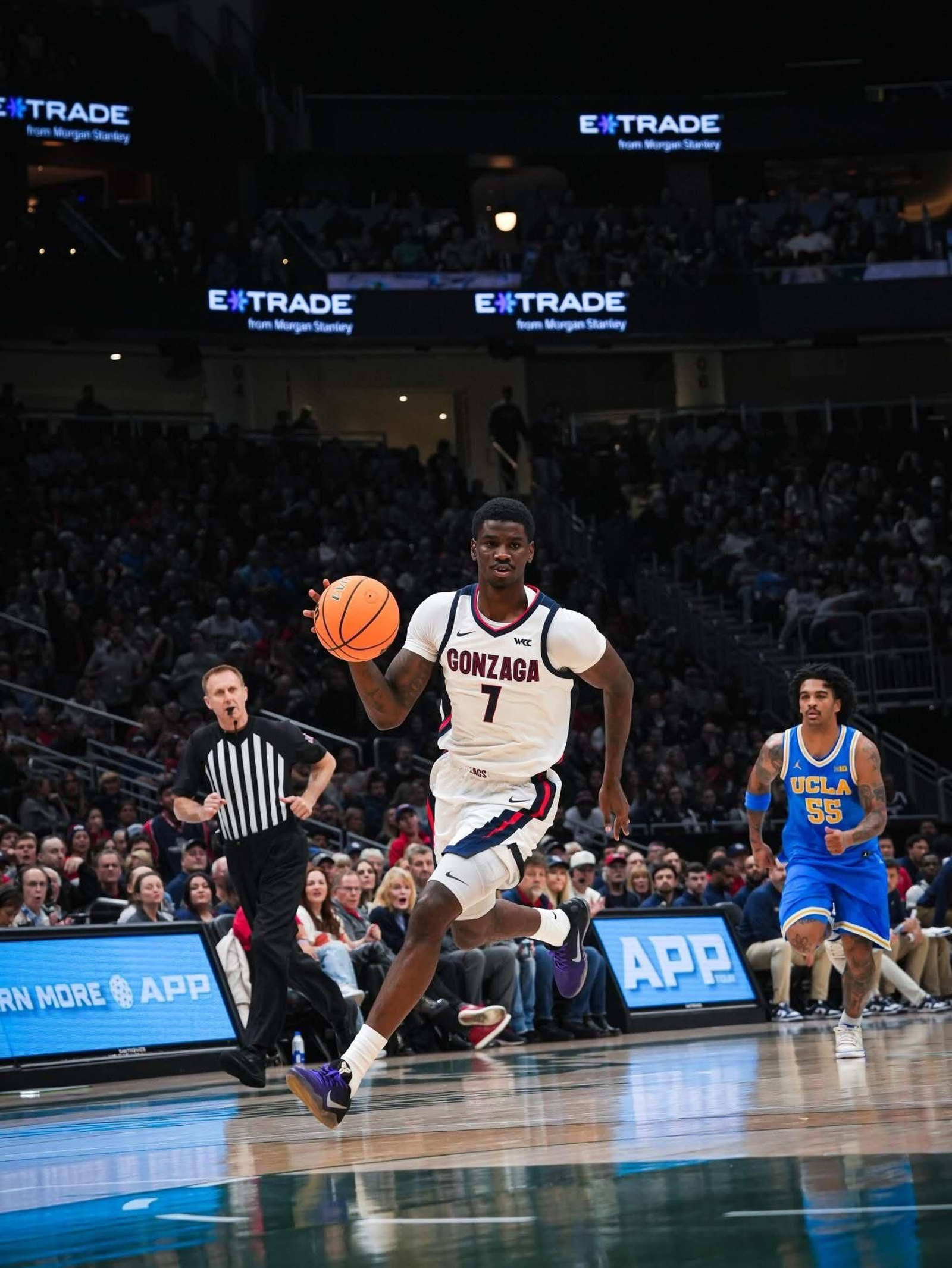 NCAA: Mario Saint-Supéry, 12 puntos y victoria de Gonzaga
