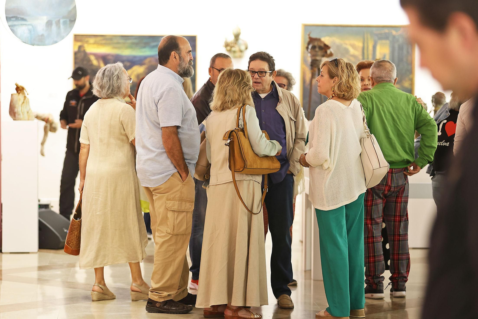 Imágenes de la inauguración de la muestra 'Camino de Perfección' del pintor Antonio Belmonte