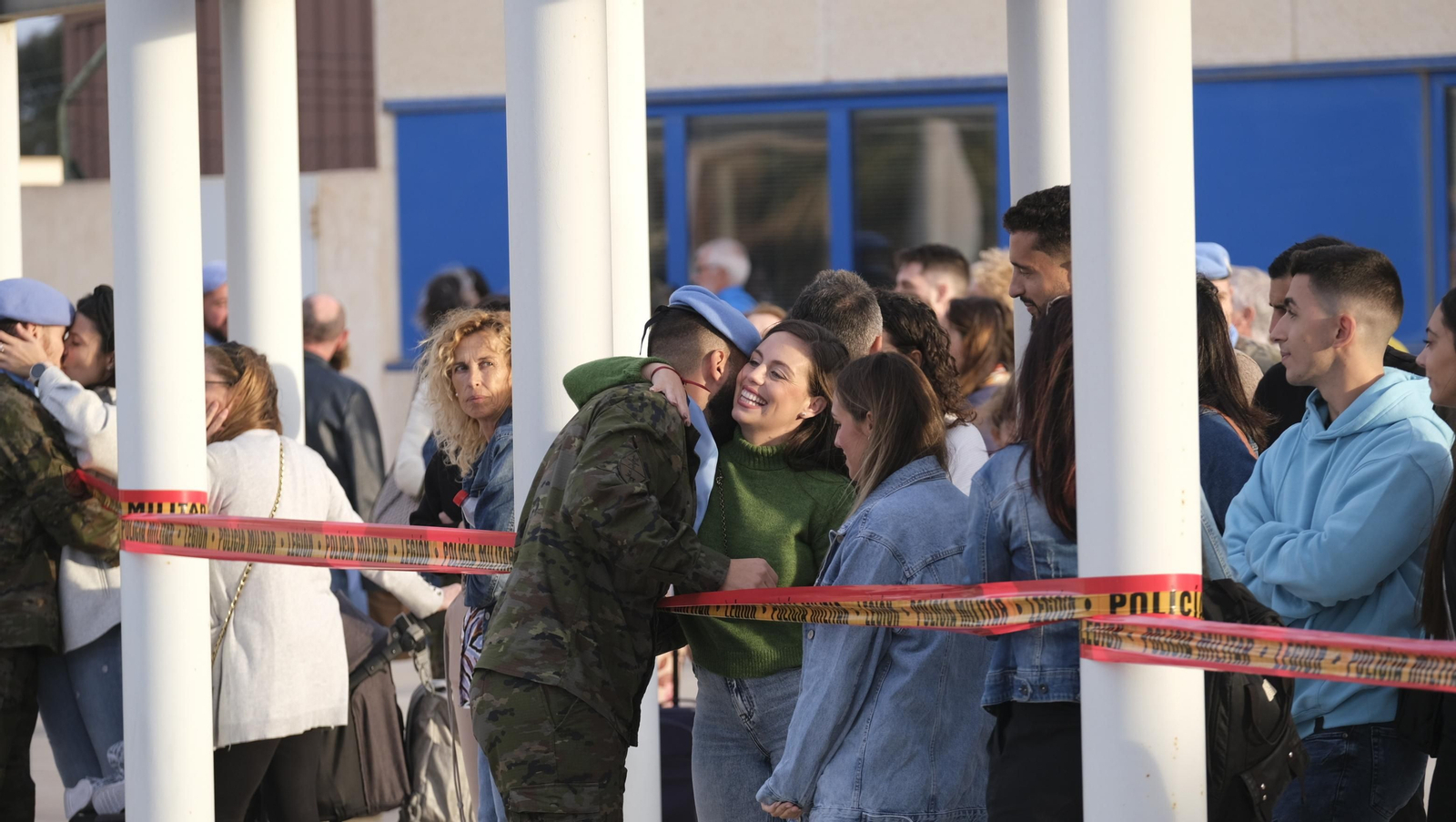 Imágenes de la salida del segundo contingente de La Legión con destino el Líbano