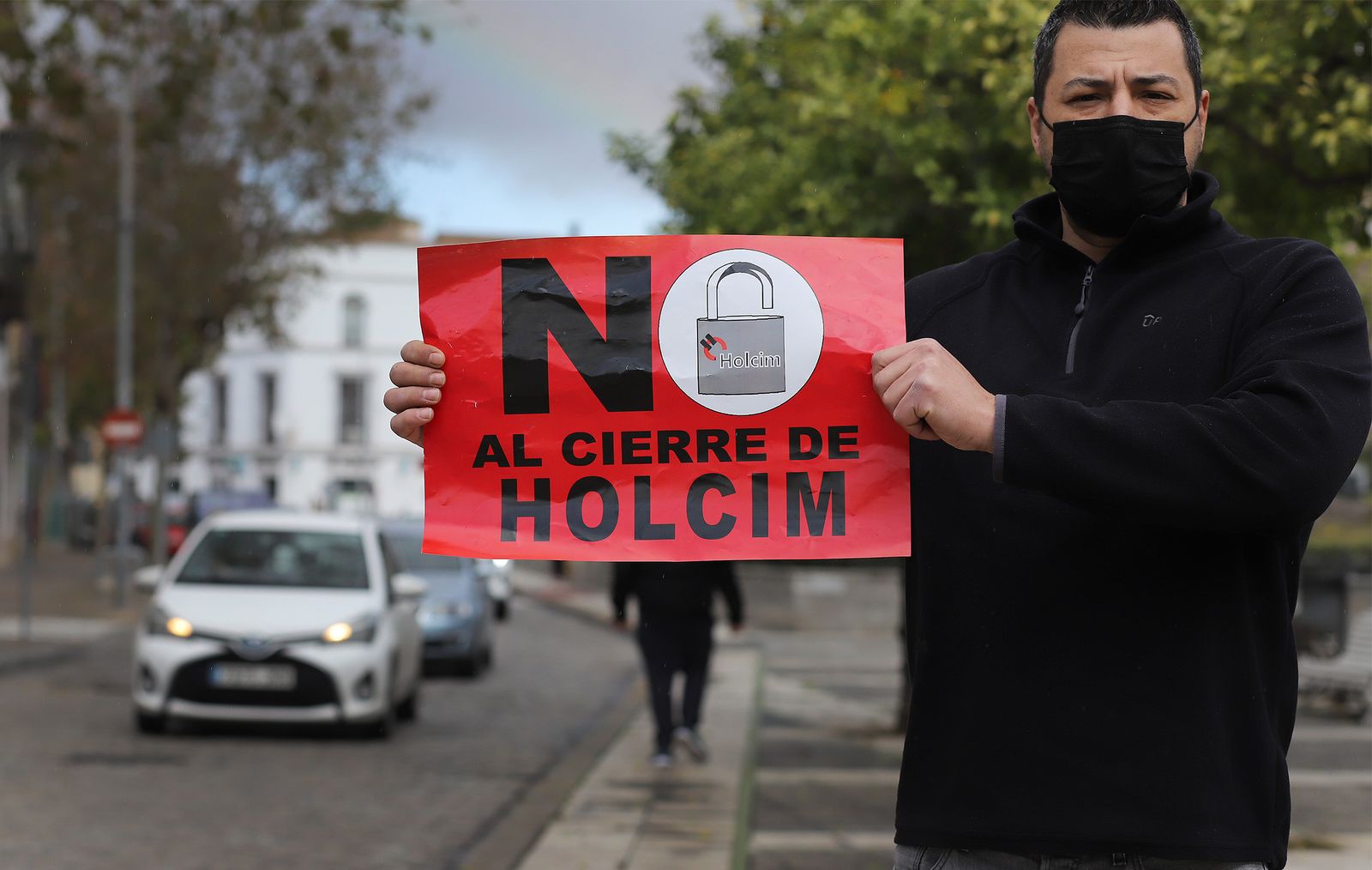 Caravana de protesta de la plantilla de Holcim.