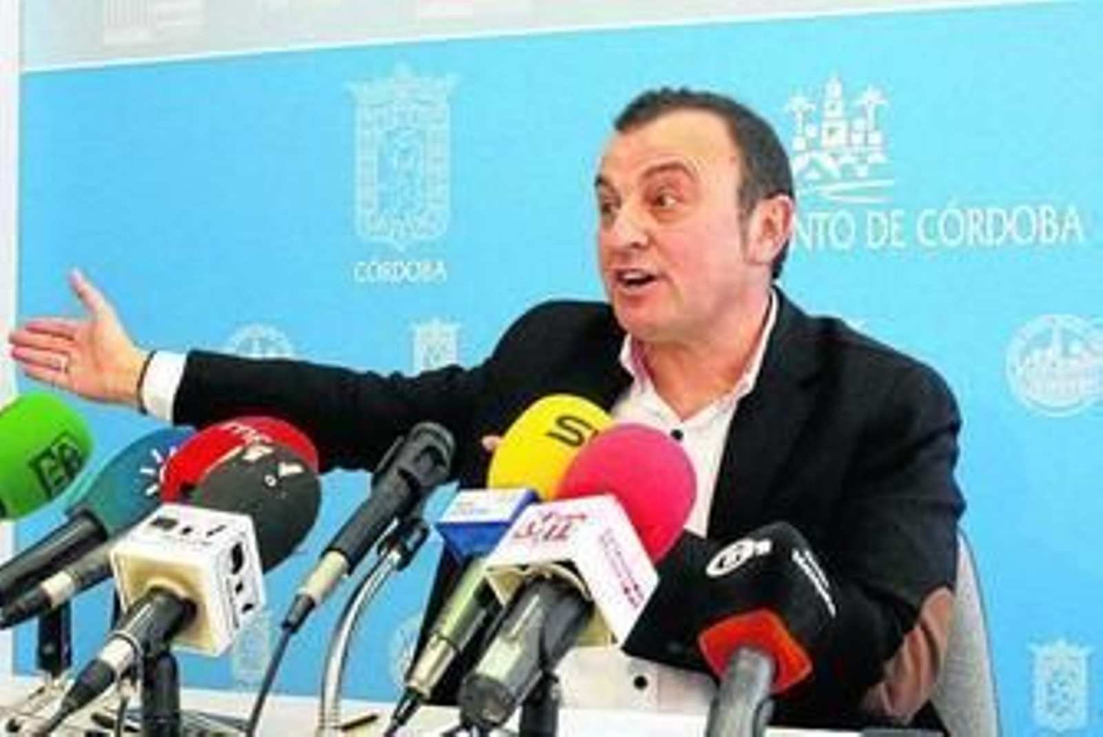 Foto de archivo de Francisco Tejada en una rueda de prensa.