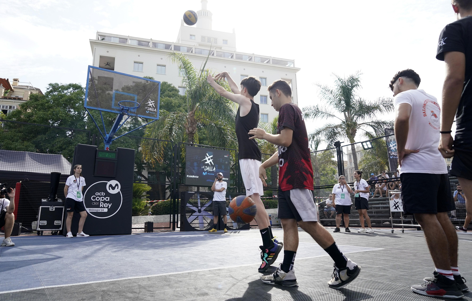 La Jaula Movistar promociona la Copa 2024 en Málaga