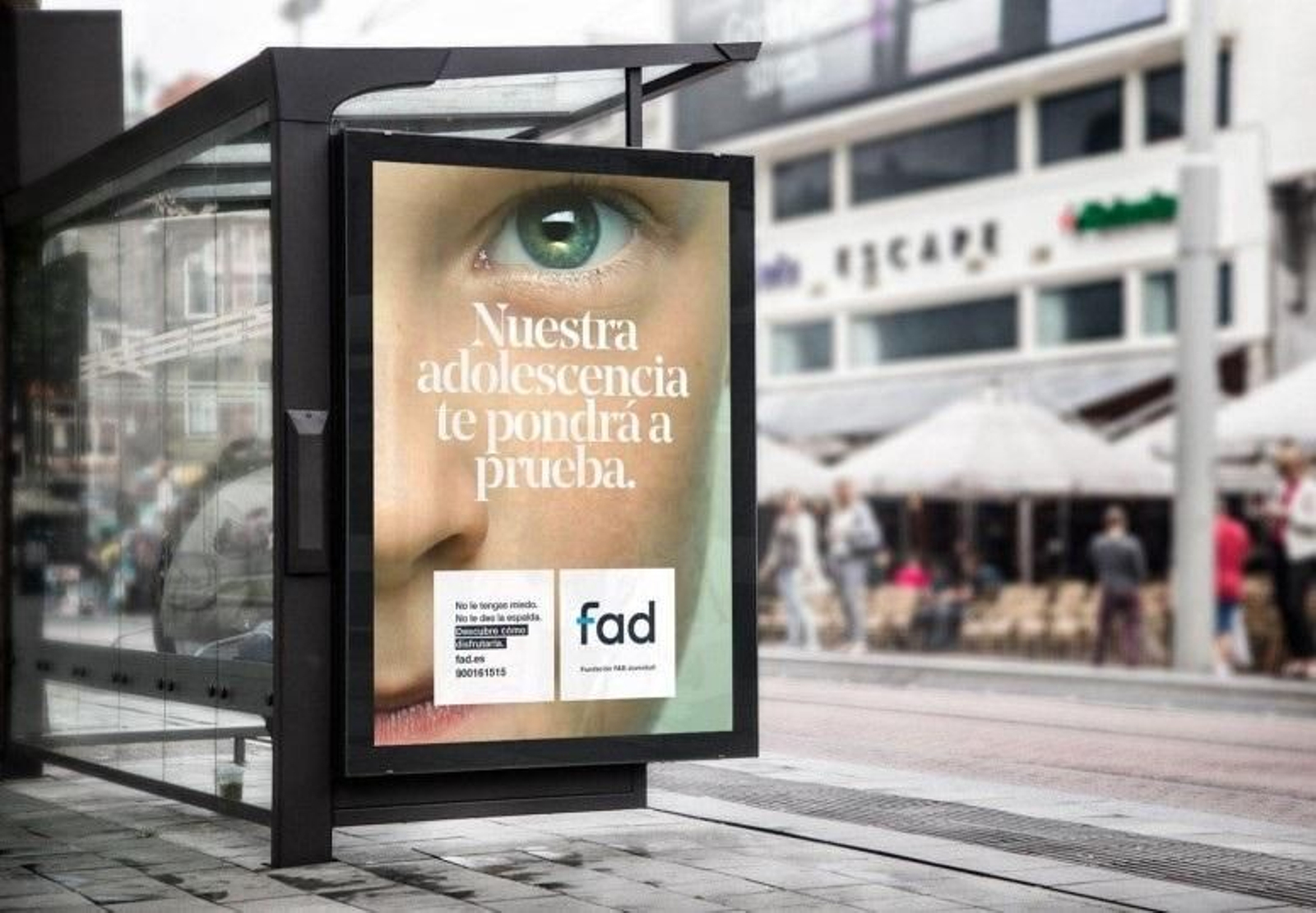 El 82% de adultos cree que los padres no se atreven a prohibir cosas a adolescentes, según un estudio de FAD Juventud