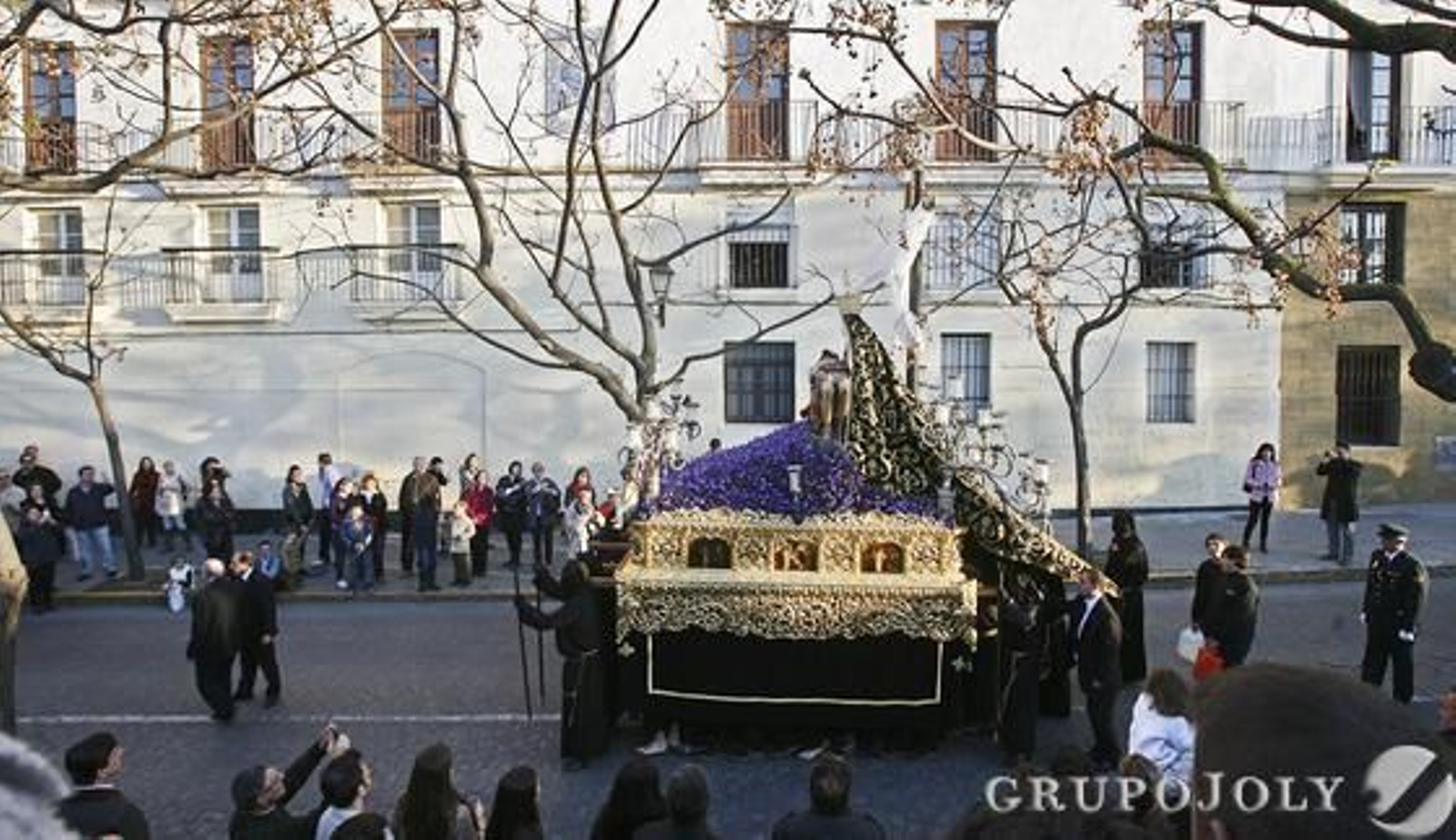 Venerable Cofradía de Penitencia de Nuestra Señora de las Angustias y San Nicolás de Bari.

Foto: Joaquin Pino