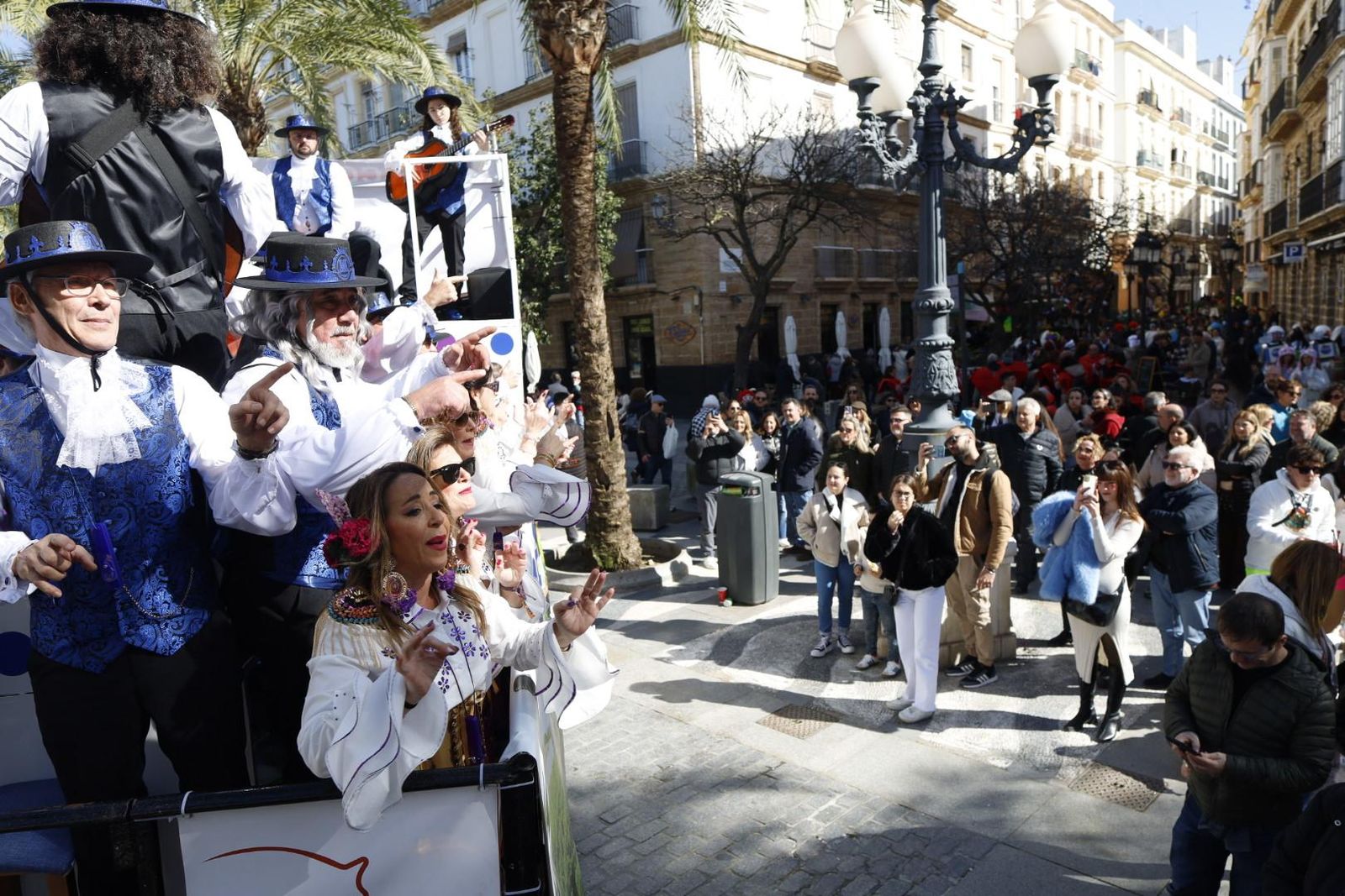 Las mejores imágenes del primer Sábado de Carnaval en Cádiz 2026