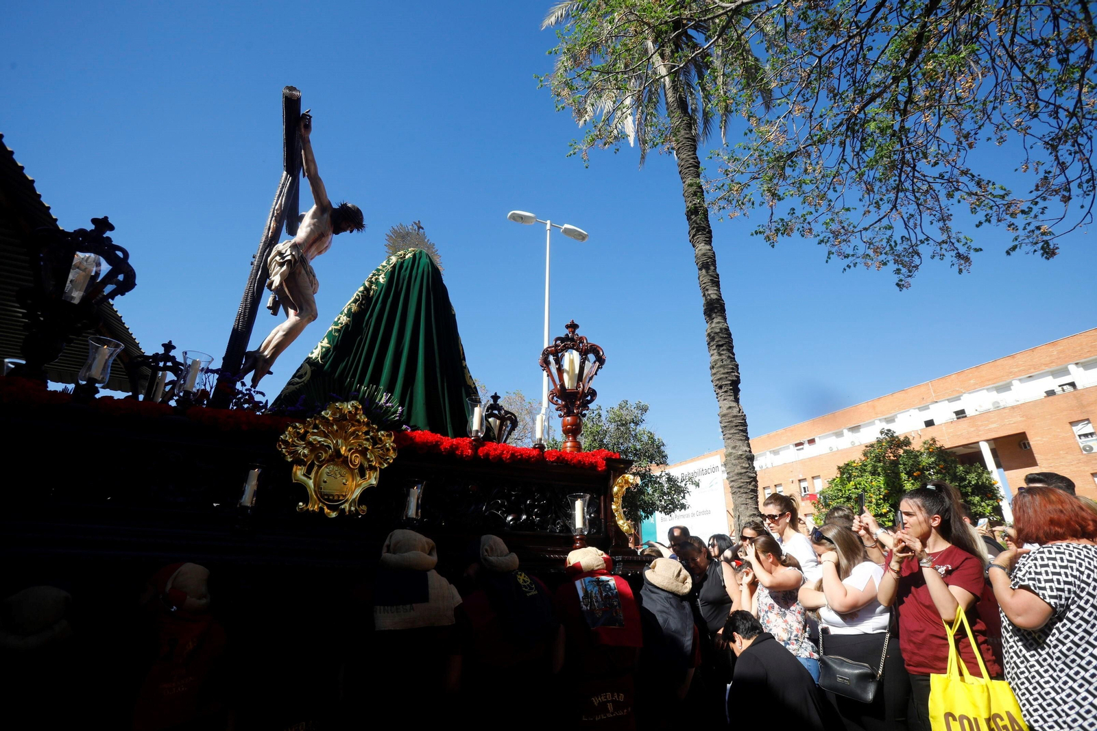 Miércoles Santo en Córdoba: la procesión de la Piedad, en imágenes