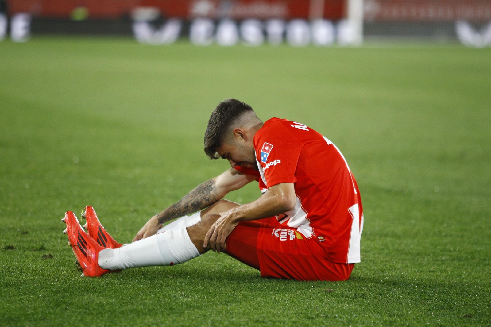 La U.D. Almería empata a uno contra el Cádiz y es campeón de invierno, en imágenes