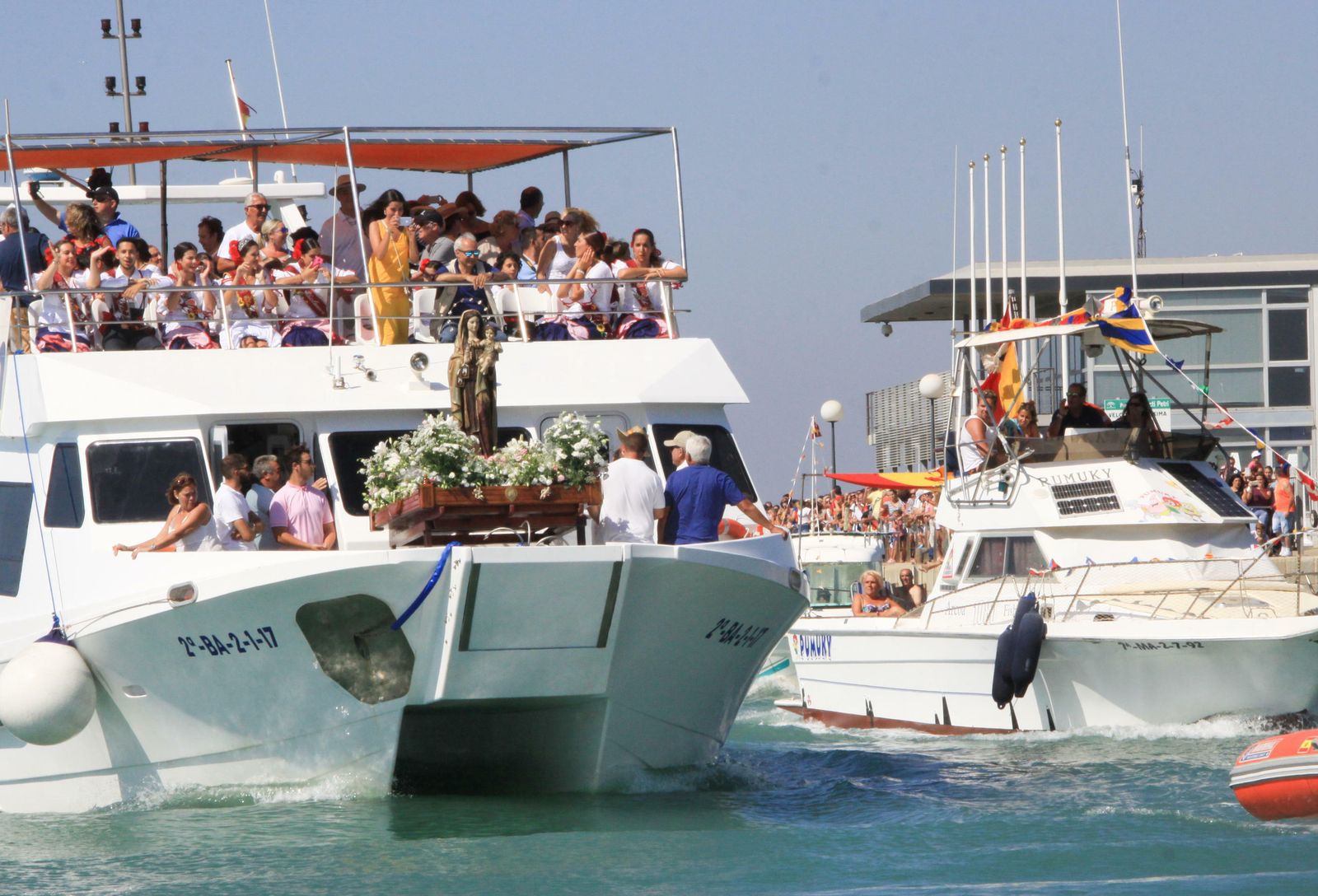 Procesión marinera y celebraciones de la Virgen del Carmen en Sancti Petri