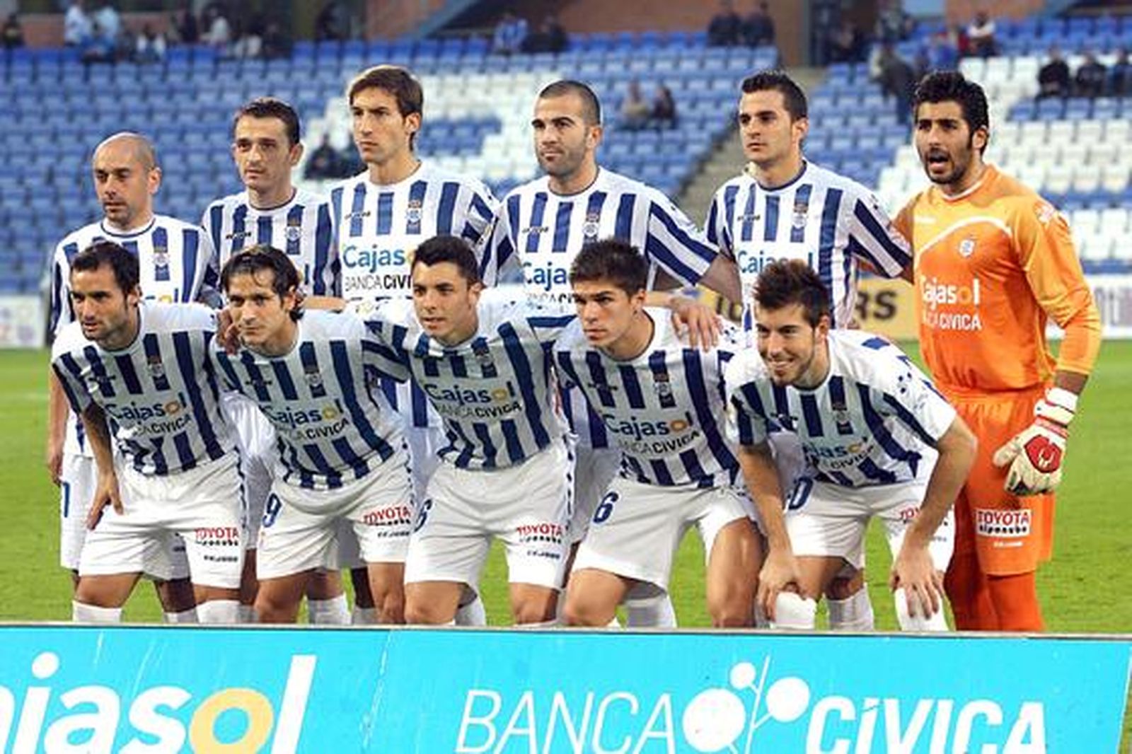 El Recreativo no pasa del empate en casa ante el Huesca. / Espínola