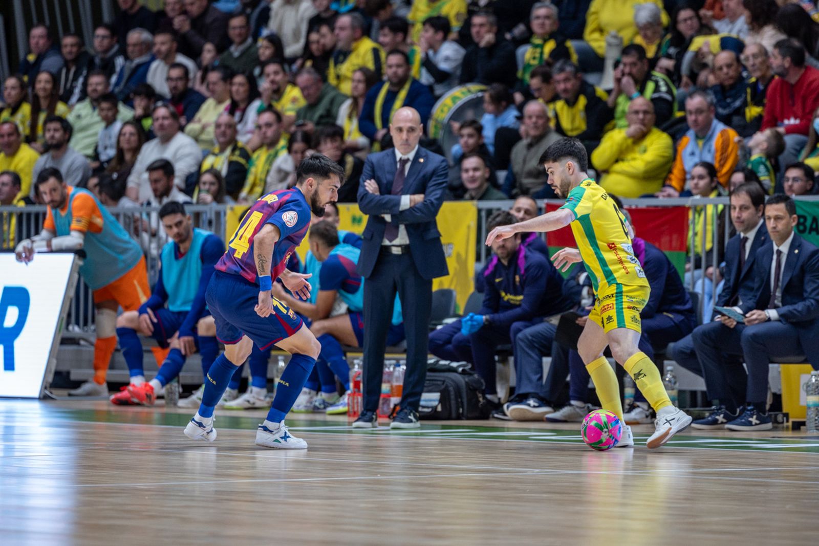Las mejores imágenes del espectacular encuentro entre Jaén Paraíso Interior FS y Barça (3-3)