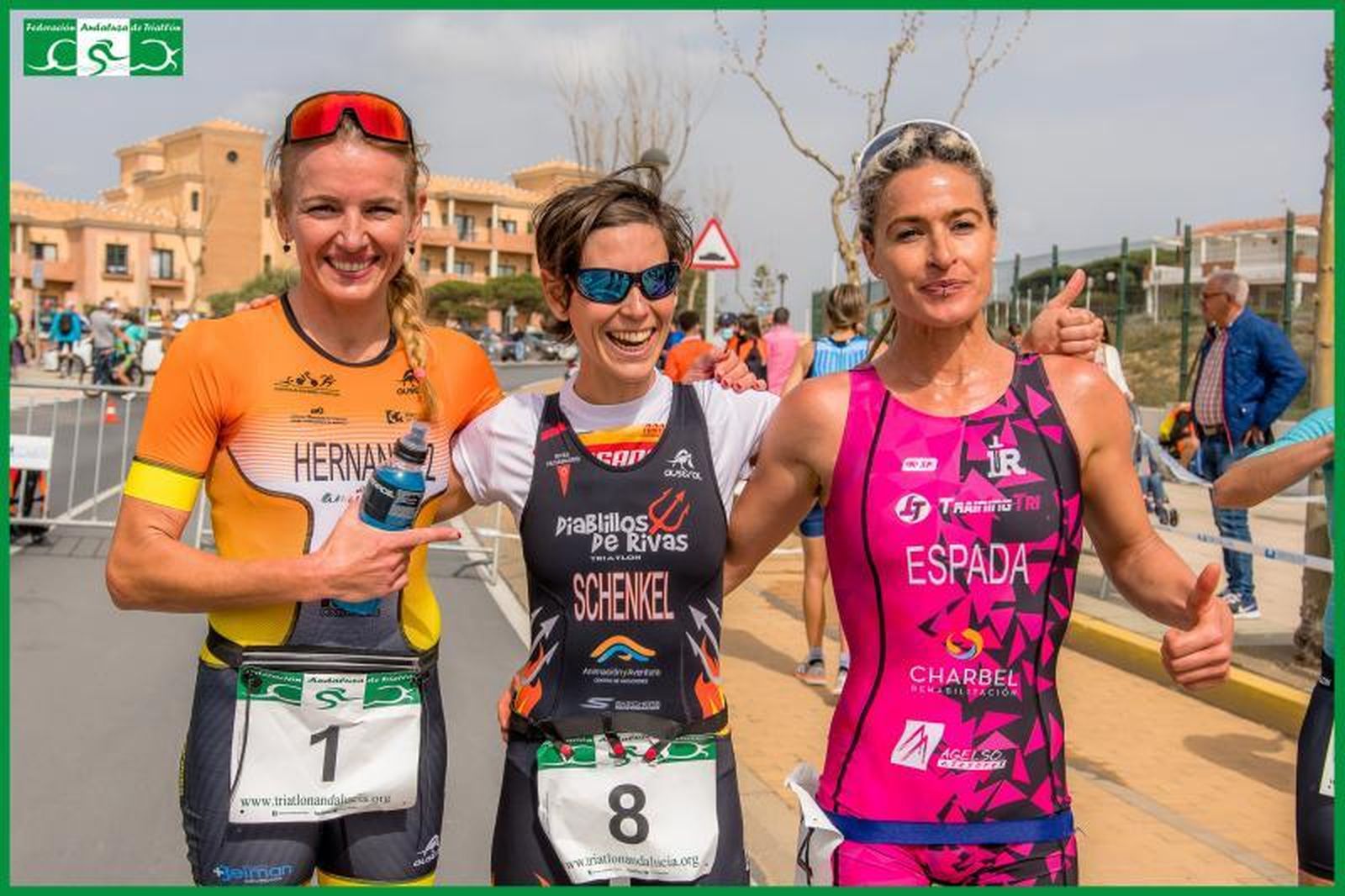 Podio femenino de la prueba disputada en Punta Umbría.