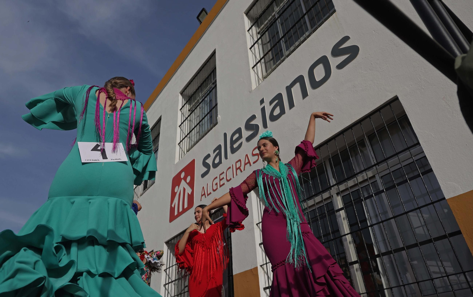 Fotos del I concurso de sevillanas 'Entre Volantes' en Algeciras